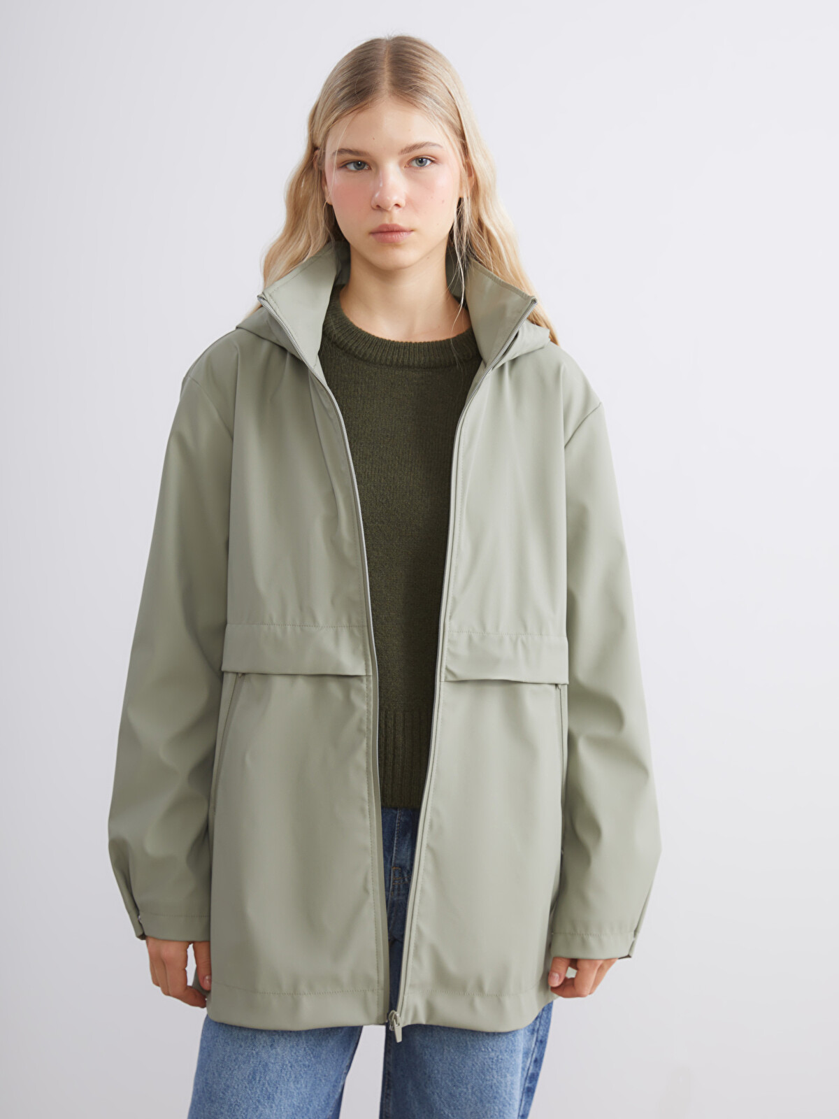 XSIDE Kapüşonlu Oversize Kadın Yağmurluk - W55512Z8-KEL | LCW
