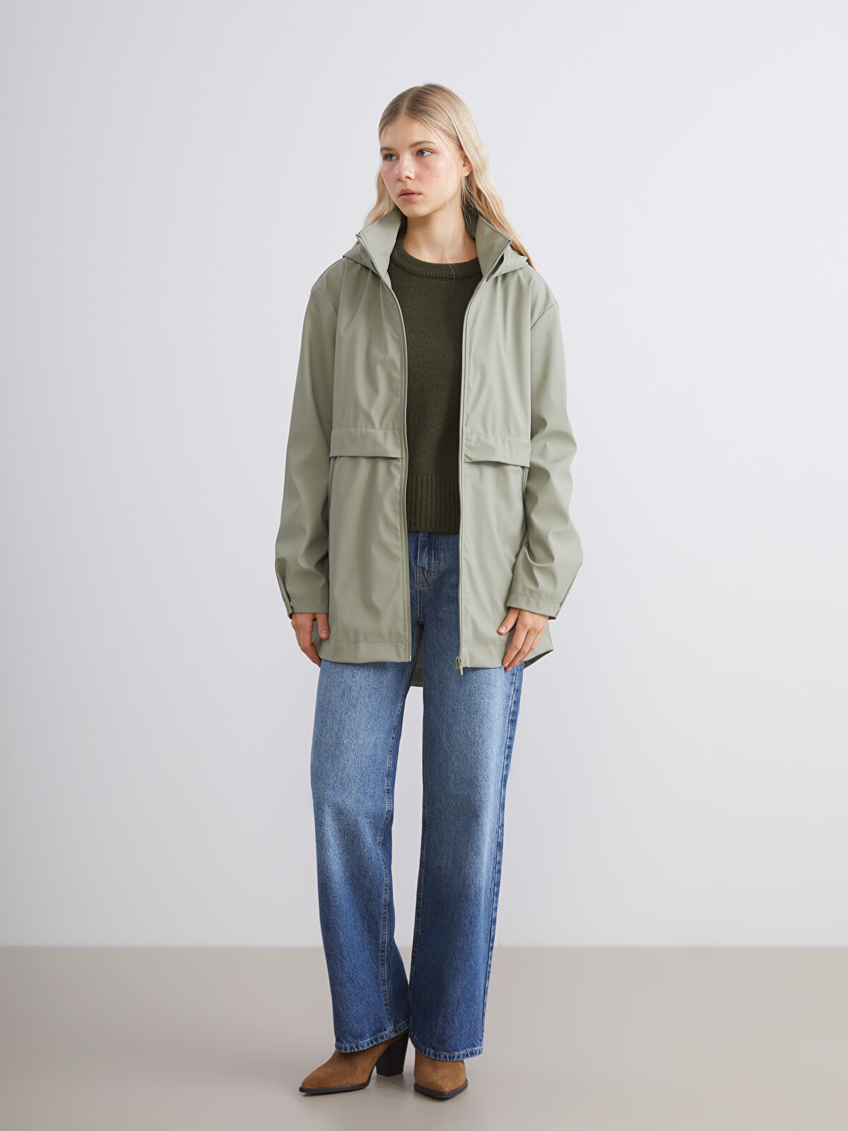 XSIDE Haki Kapüşonlu Oversize Kadın Yağmurluk - W55512Z8-KEL | LCW