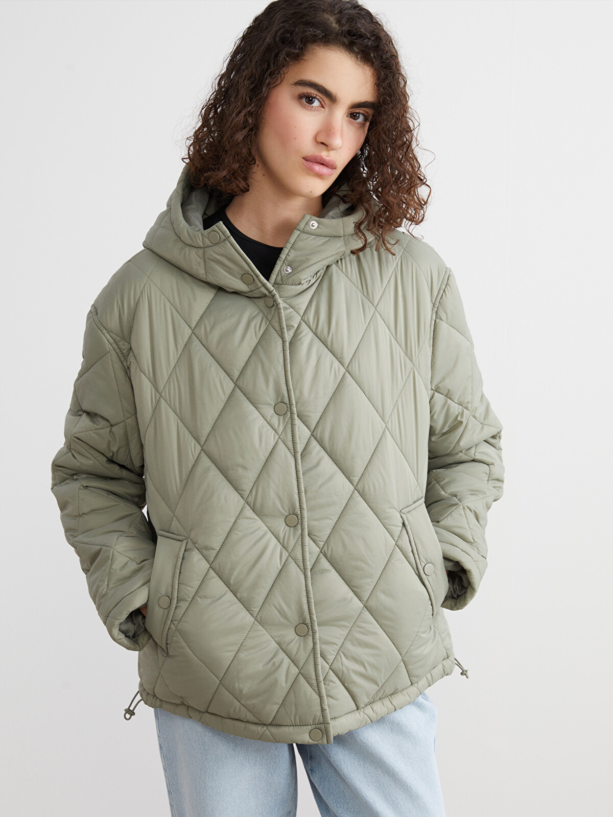 XSIDE Kapüşonlu Kapitone Oversize Kadın Şişme Mont - W55588Z8-KEL