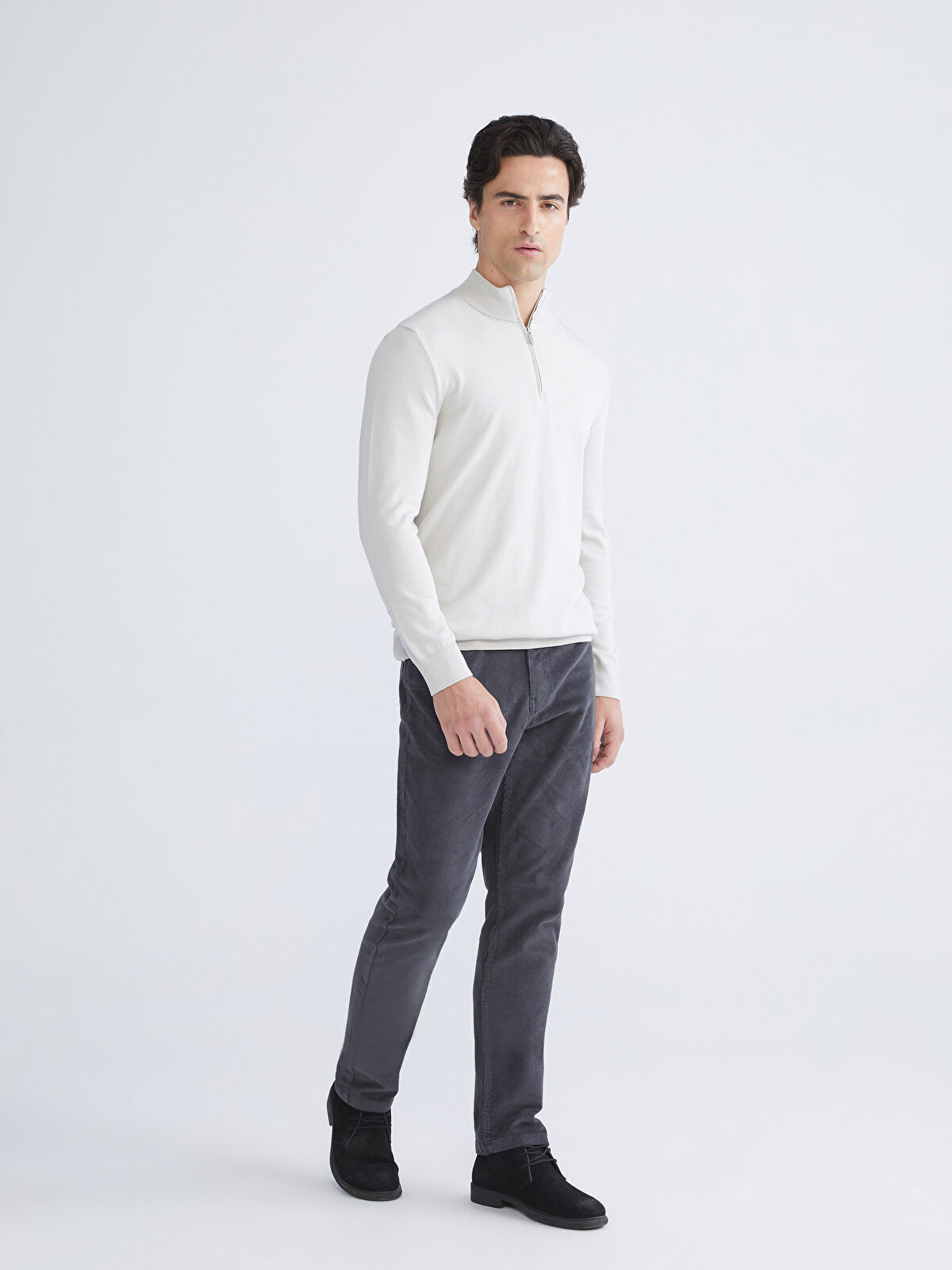 LCWAIKIKI Classic Antrasit Standart Kalıp Kadife Erkek Chino