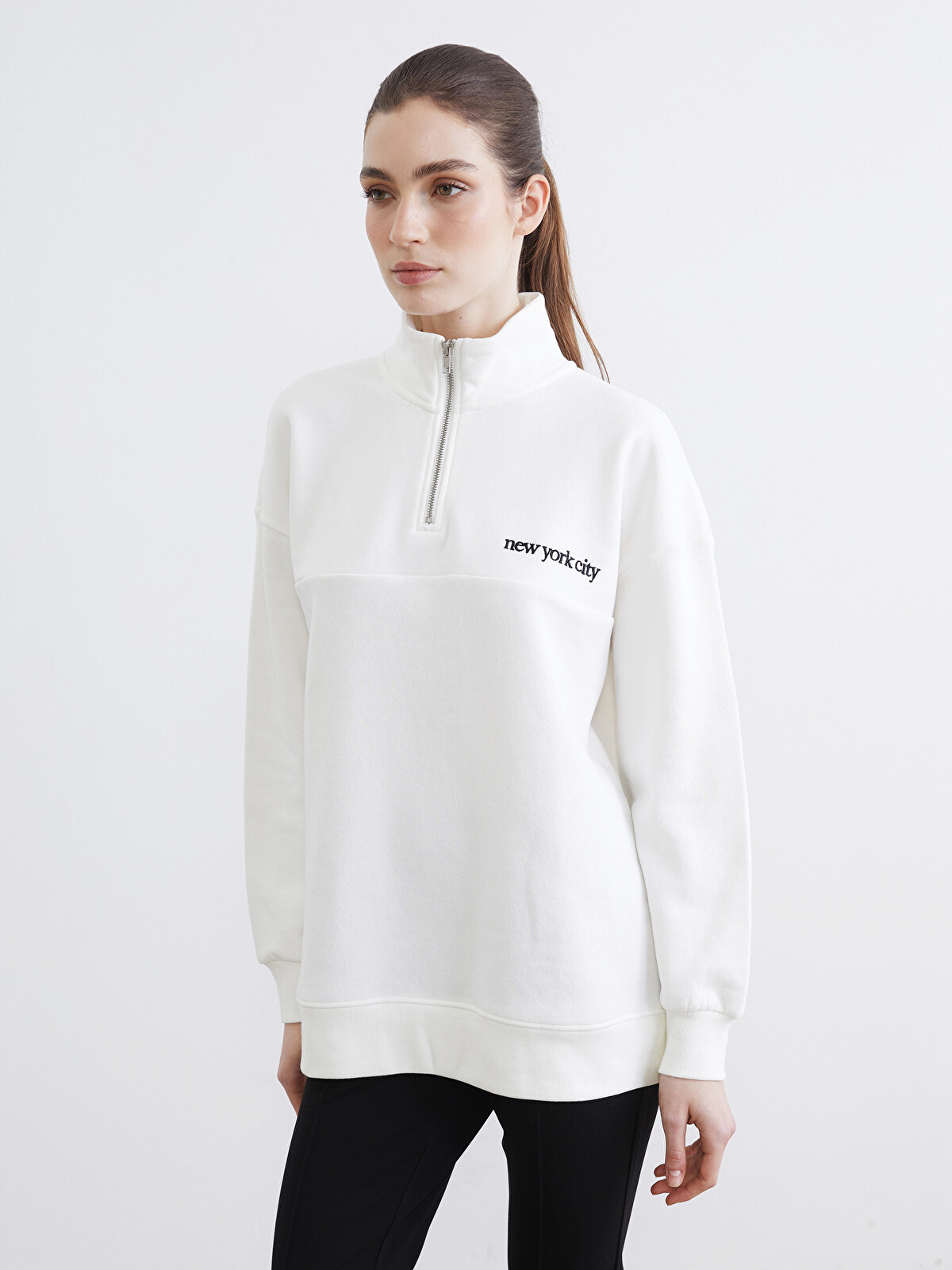 LCW Modest Mock Neck Embroidered Oversize Women's Thick Sweatshirt