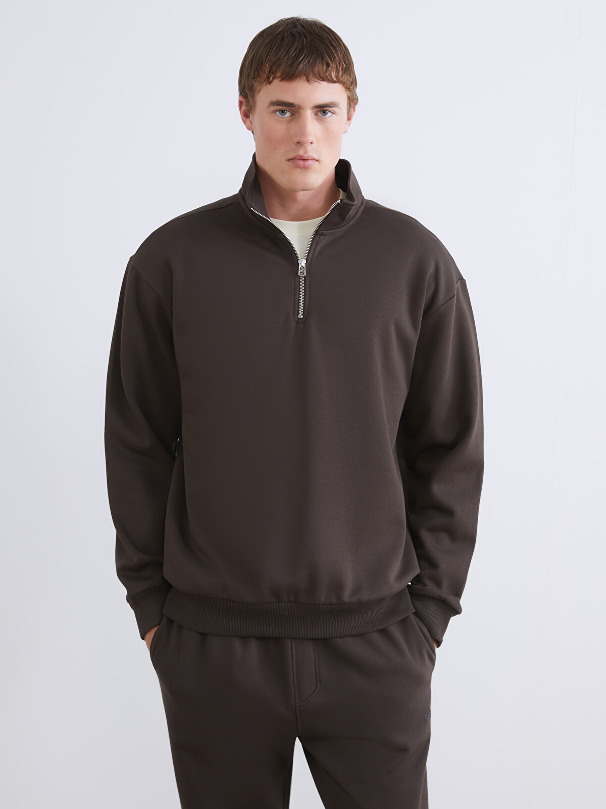 XSIDE Funnel Neck Men's Sweatshirt - W5AB75Z8-RUG | LC Waikiki