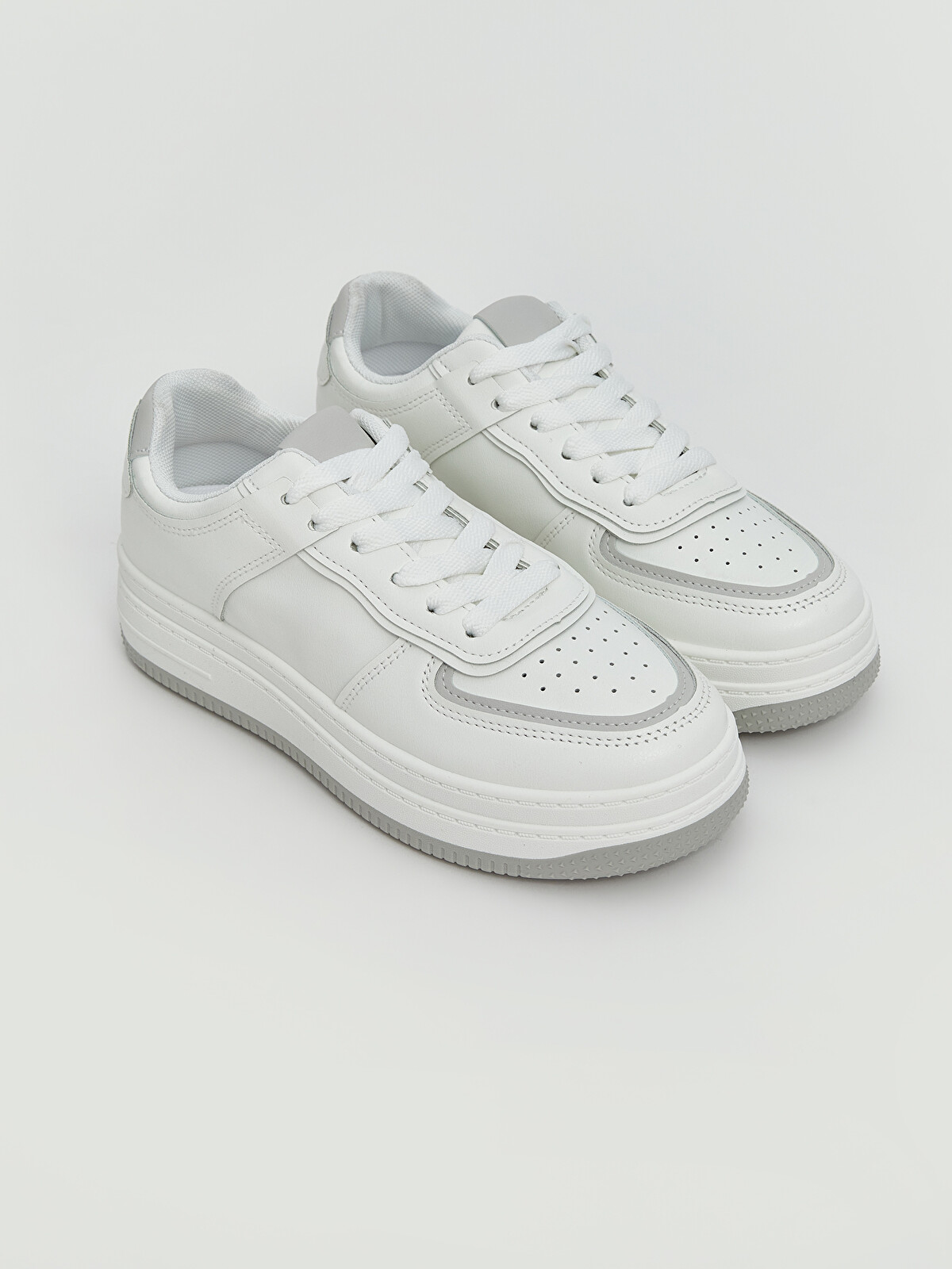 LCW STEPS Lace-up Women's Sneakers - W5AE53Z8-J5E | LC Waikiki