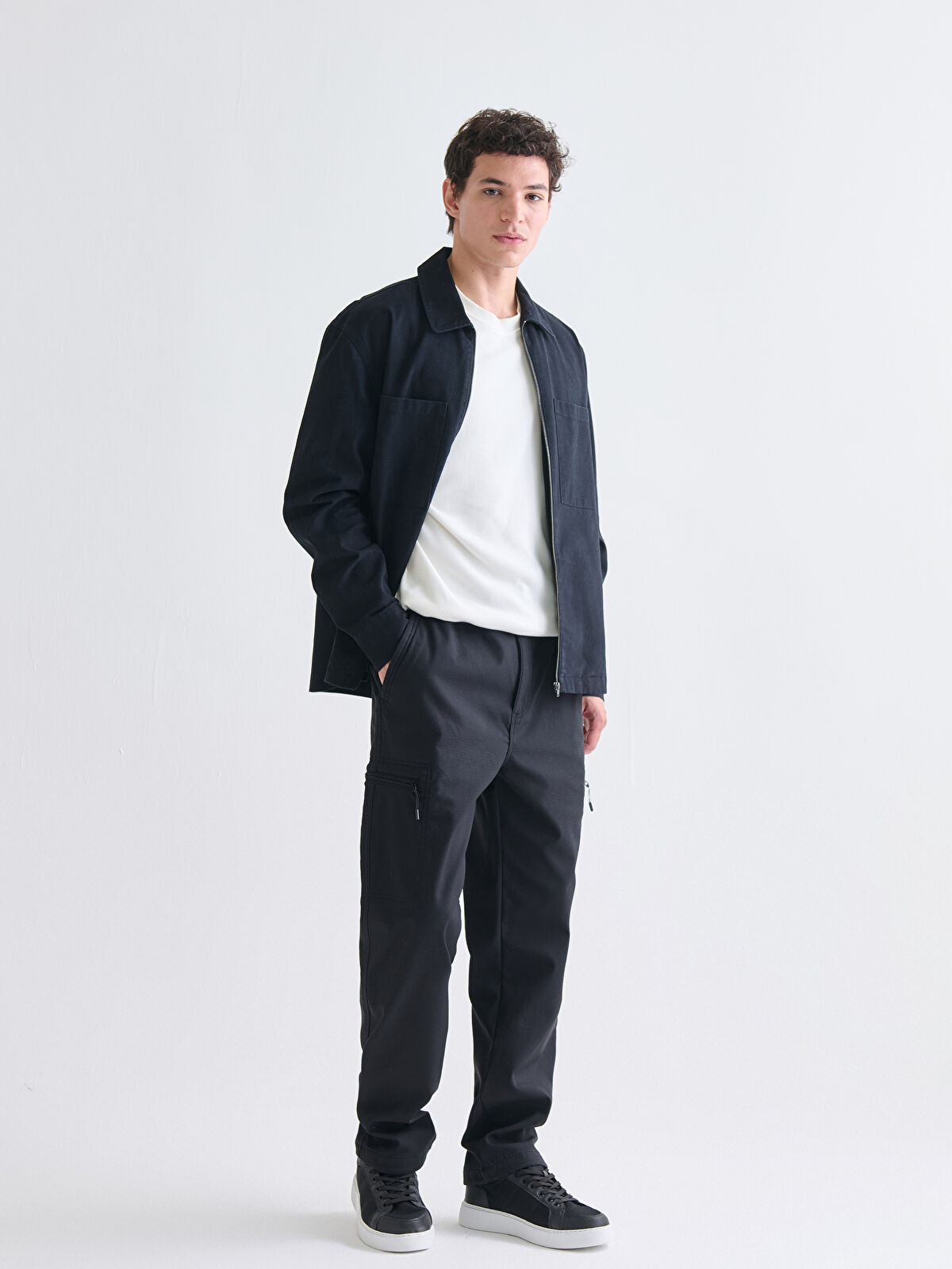 XSIDE Standard Fit Men's Cargo Trousers - W5AF39Z8-RQL - LC Waikiki