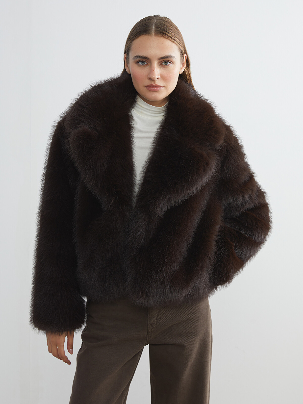 LCWAIKIKI Classic Jacket Neck Women's Fur Coat - W5CP58Z8-HCQ | LC