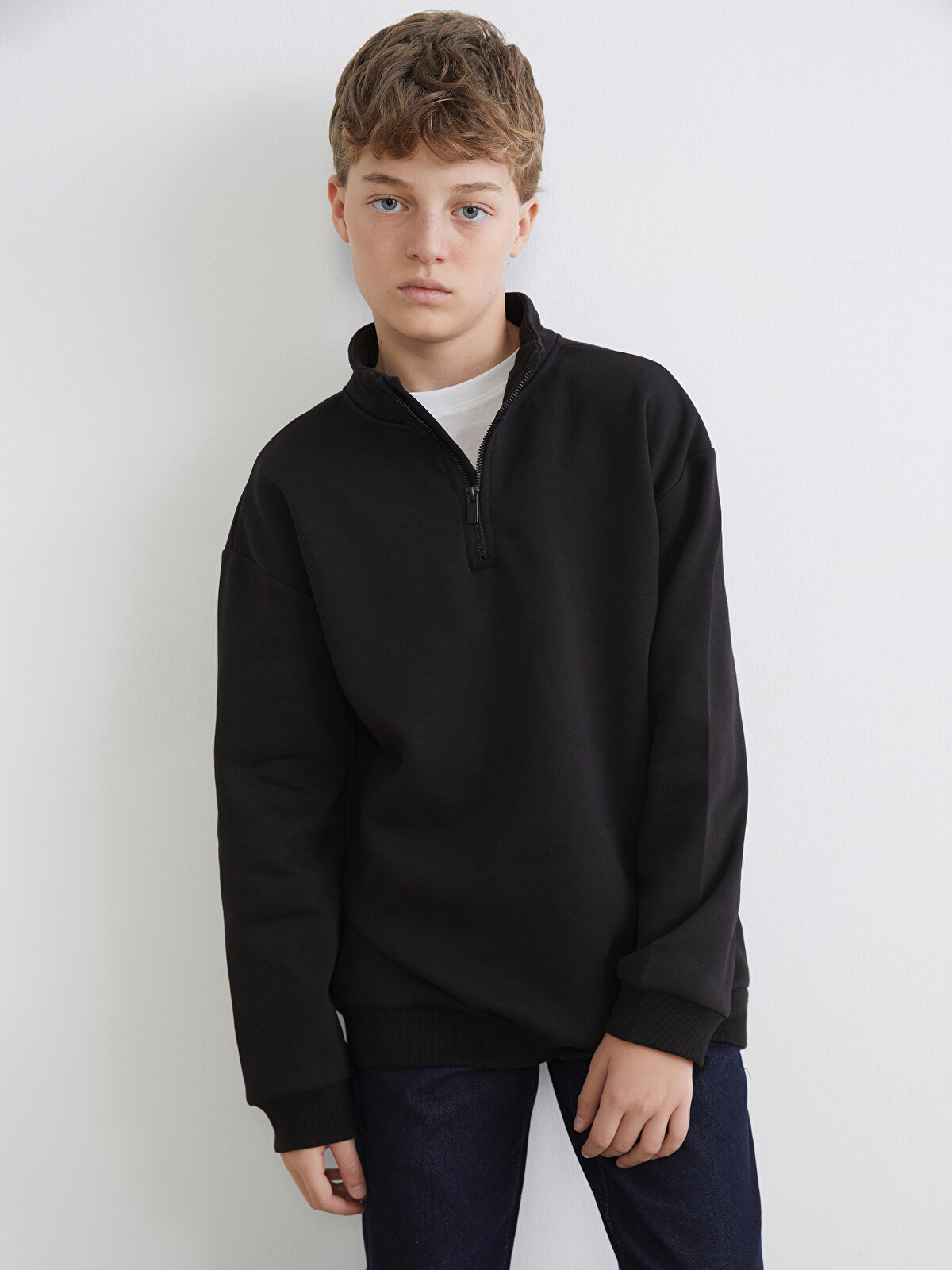 LCW Kids Funnel Neck Boys' Thick Sweatshirt - W5DA00Z4-CVL | LC