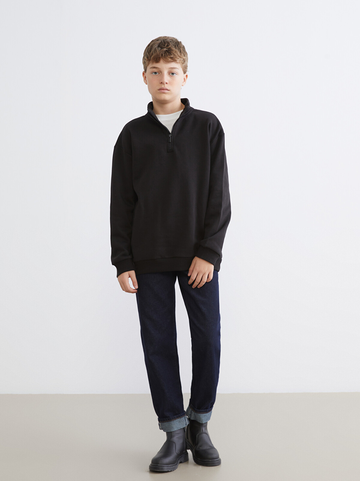 LCW Kids Funnel Neck Boys' Thick Sweatshirt - W5DA00Z4-CVL | LC