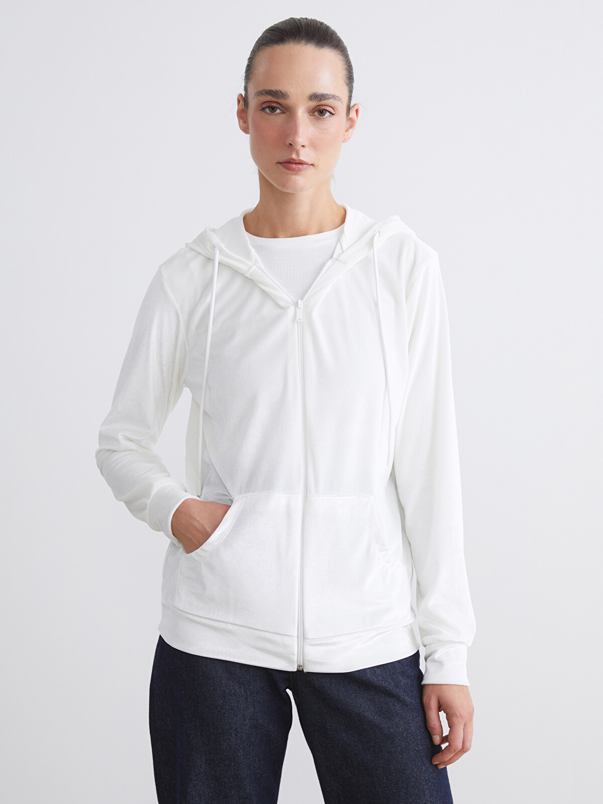 LCW EVERYDAY Kapüşonlu Kadife Kadın Fermuarlı Sweatshirt