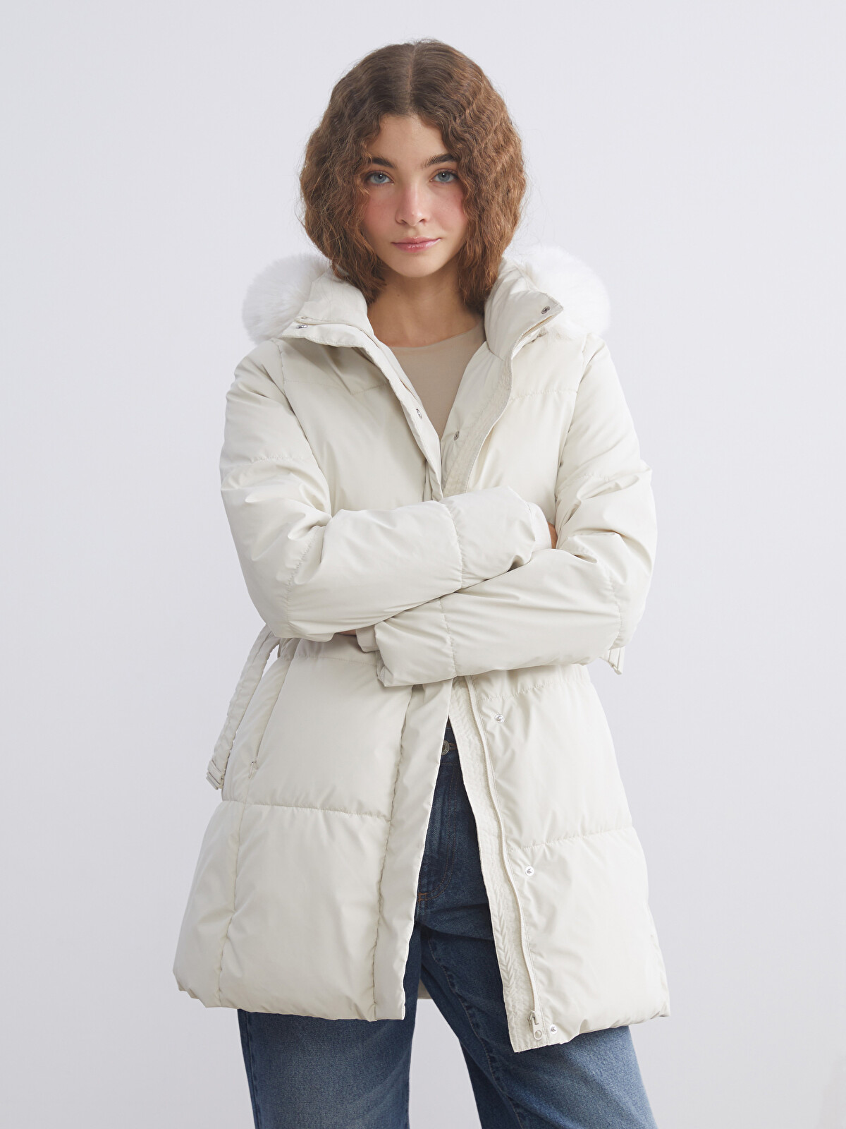 XSIDE Fur Hooded Women's Puffer Coat - W5EF73Z8-R9J | LC Waikiki
