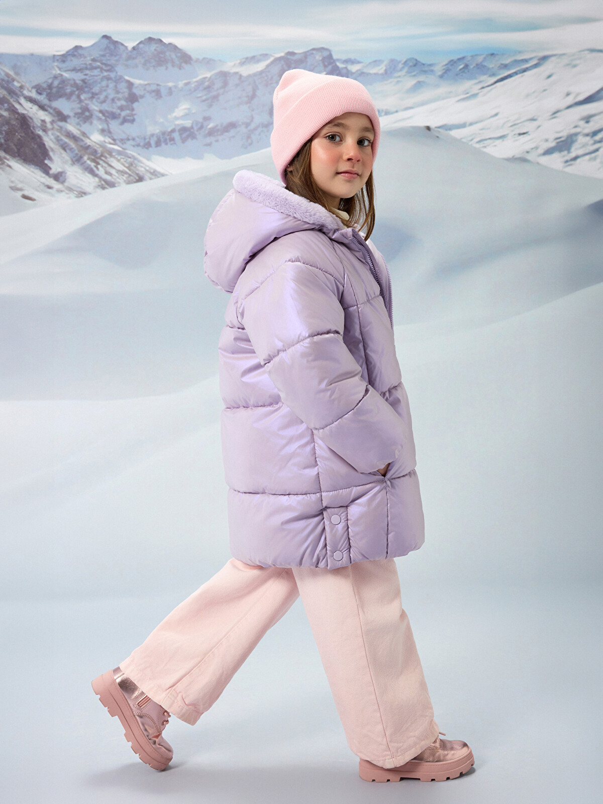 LCW Kids Lila Kapüşonlu Kız Çocuk Şişme Mont - W5EO67Z1-FPH | LCW