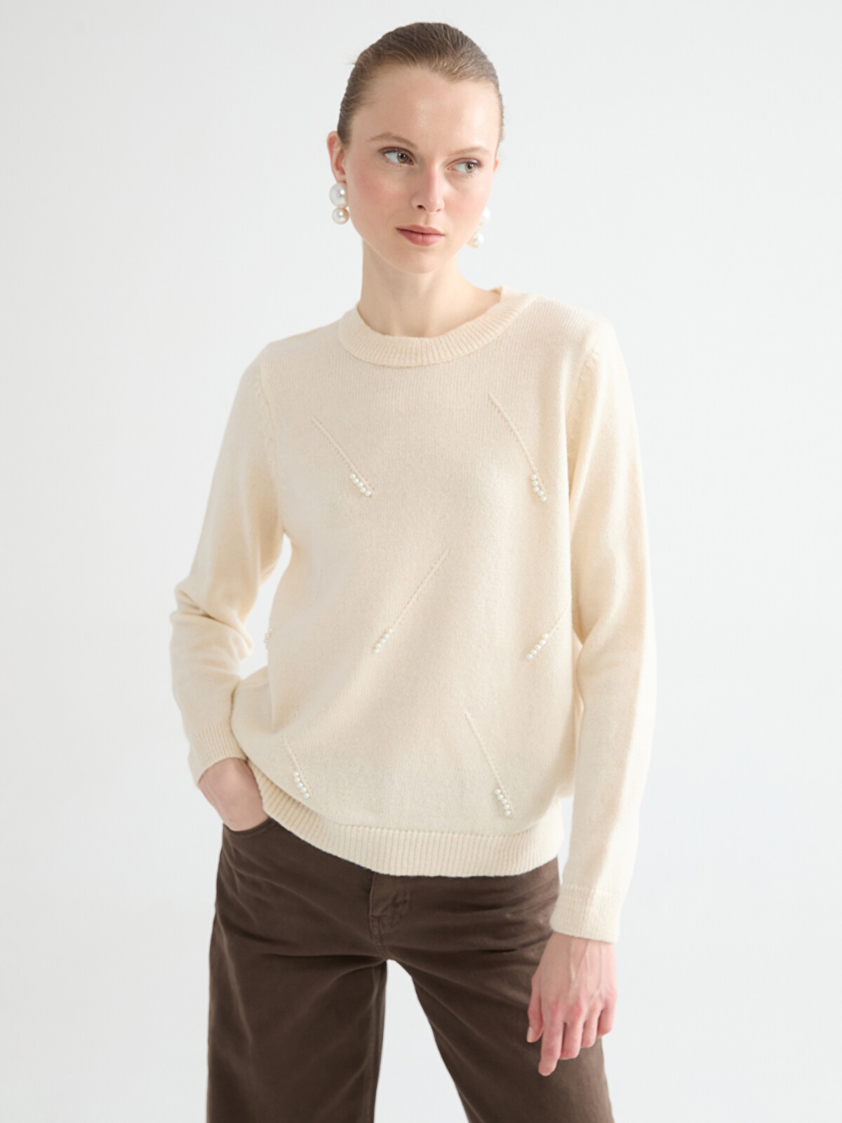 LCW Comfort Crew Neck Pearl Embellished Women's Knit Sweater