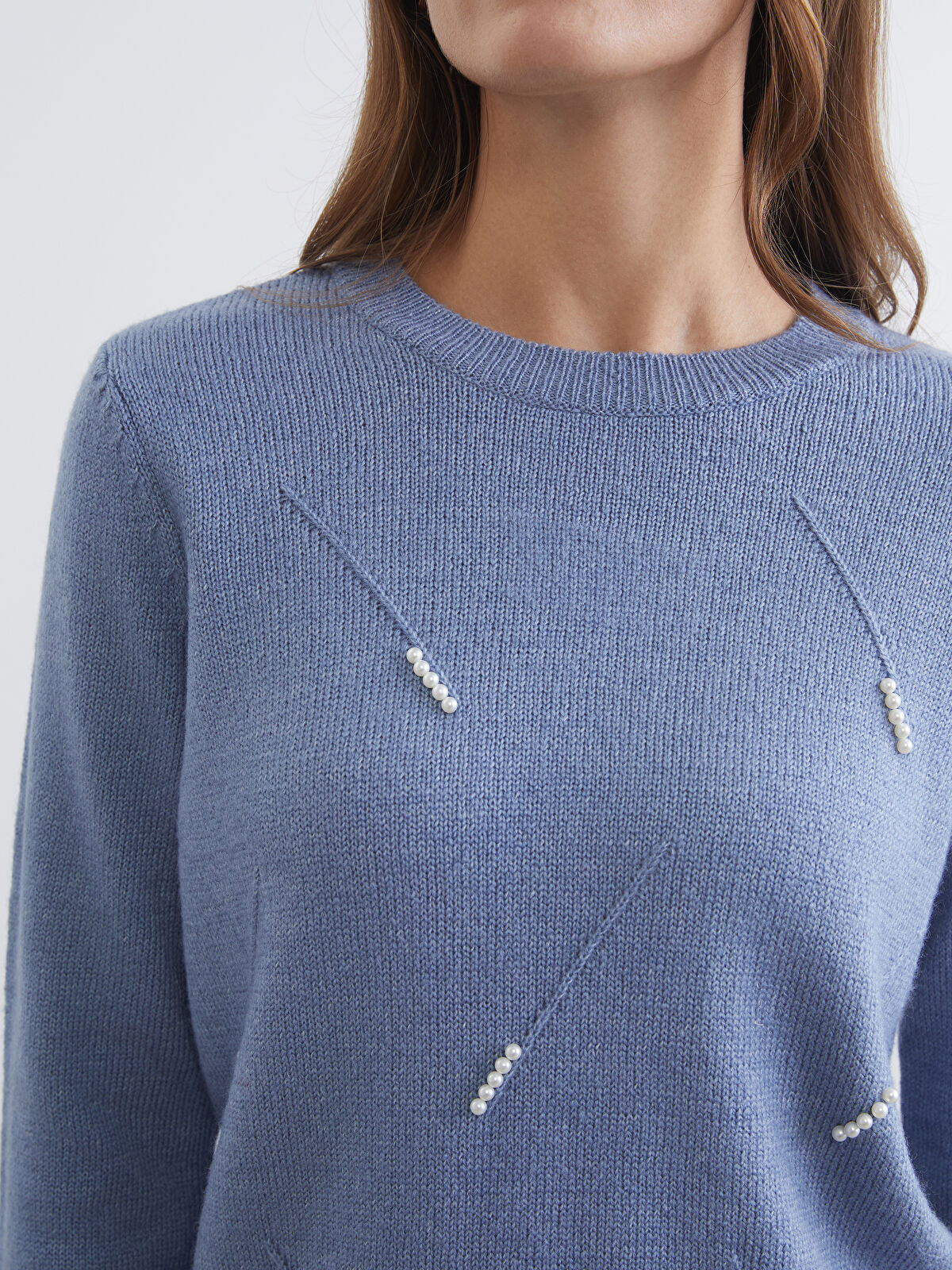 LCW Comfort Mavi Bisiklet Yaka İnci İşlemeli Kadın Triko Kazak