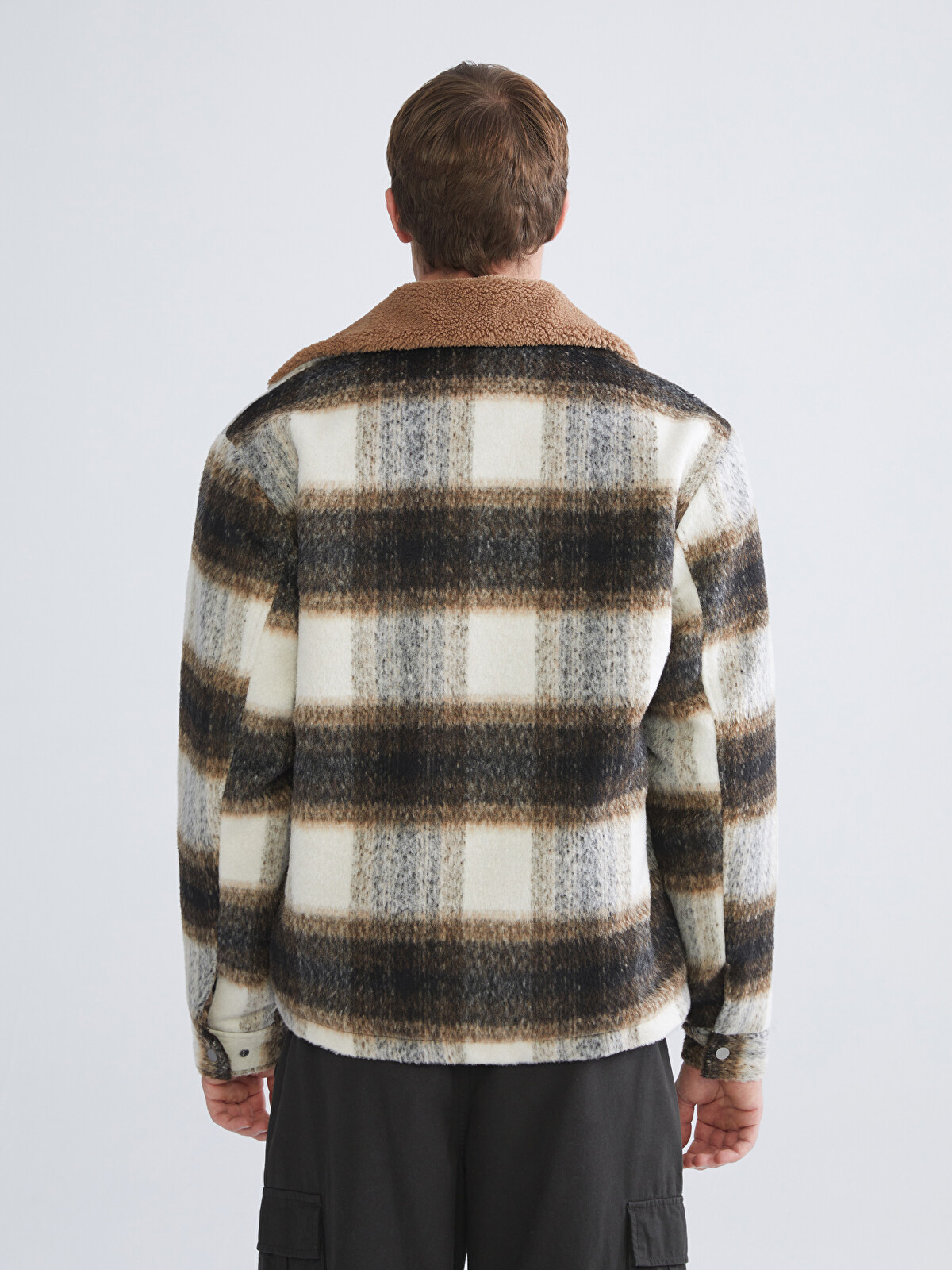 XSIDE Men's Cashmere Coat with Fur Collar in a Regular Fit