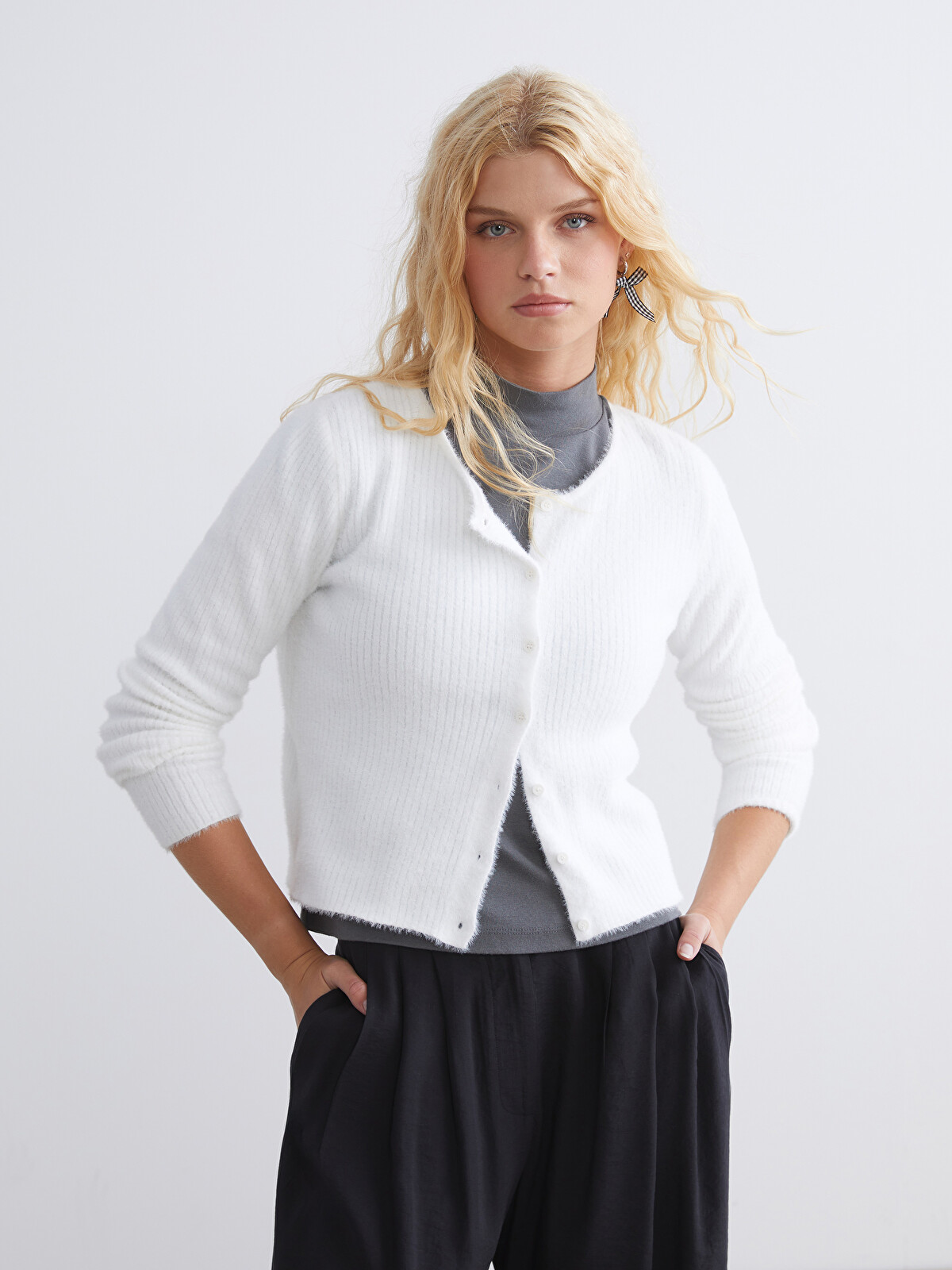 XSIDE Crew Neck Women's Knitwear Cardigan - W5FY05Z8-R9J | LC Waikiki