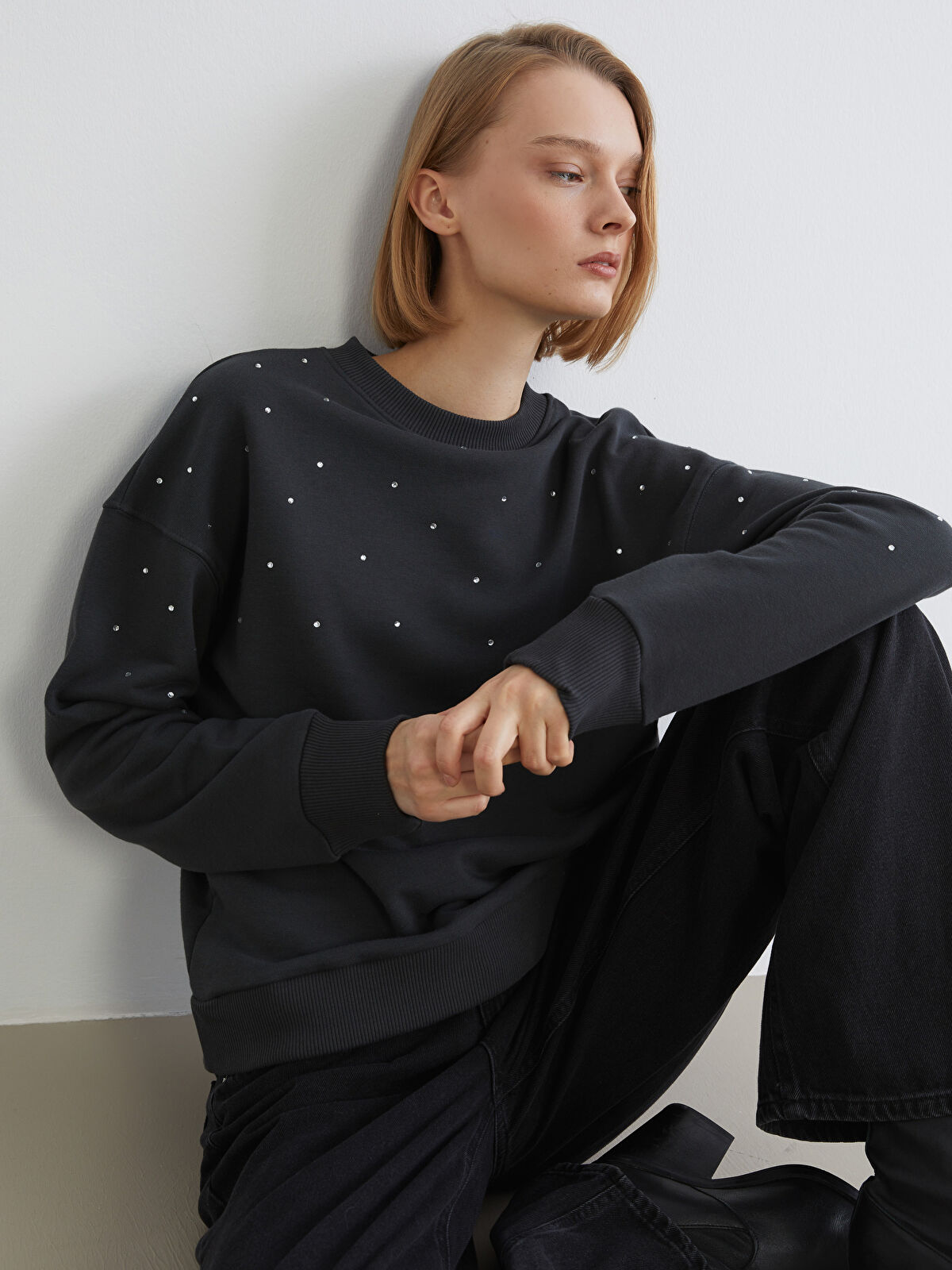 LCW Vision Crew Neck Rhinestone Embellished Oversize Women's