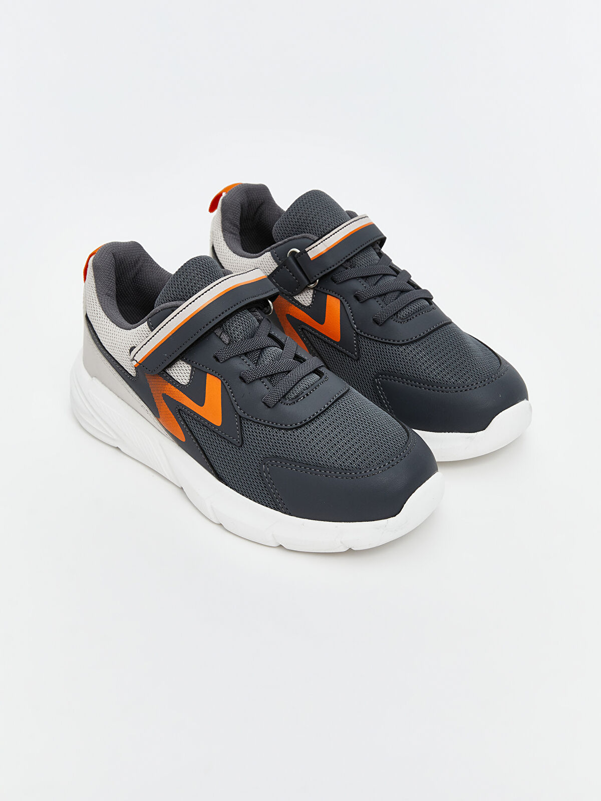 LCW STEPS Antrasit Bağcık ve Cırt Cırtlı Erkek Çocuk Spor Ayakkabı