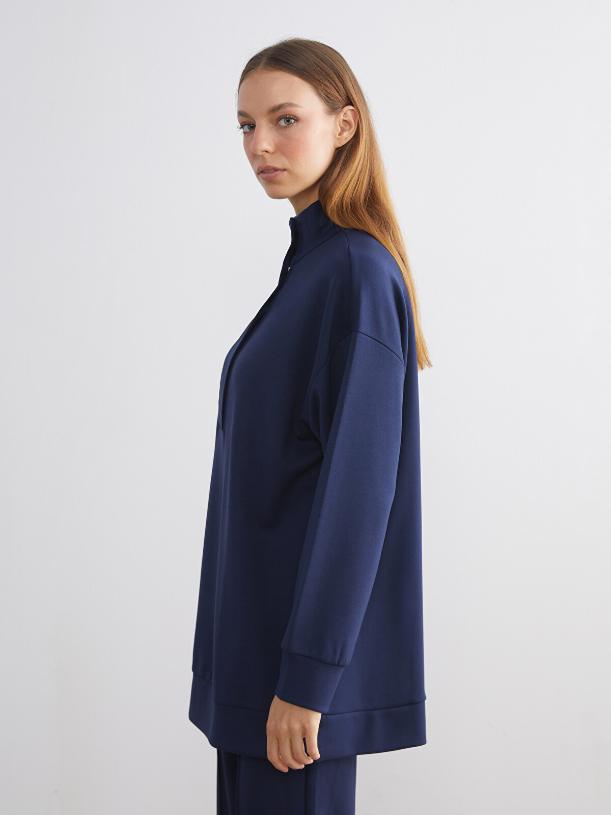 LCW Modest Lacivert Dik Yaka Oversize Kadın Sweatshirt Tunik