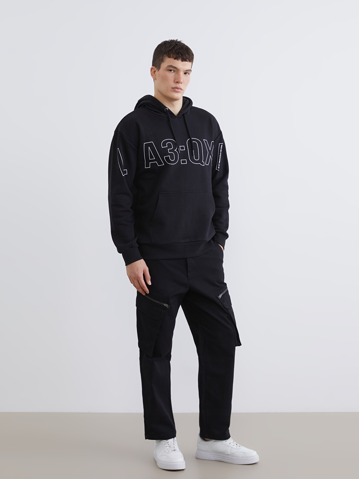 うーくん　ブラック　38 XSIDE Standard Fit Twill Men's Cargo Trousers - W5HN38Z8-CVL | LC