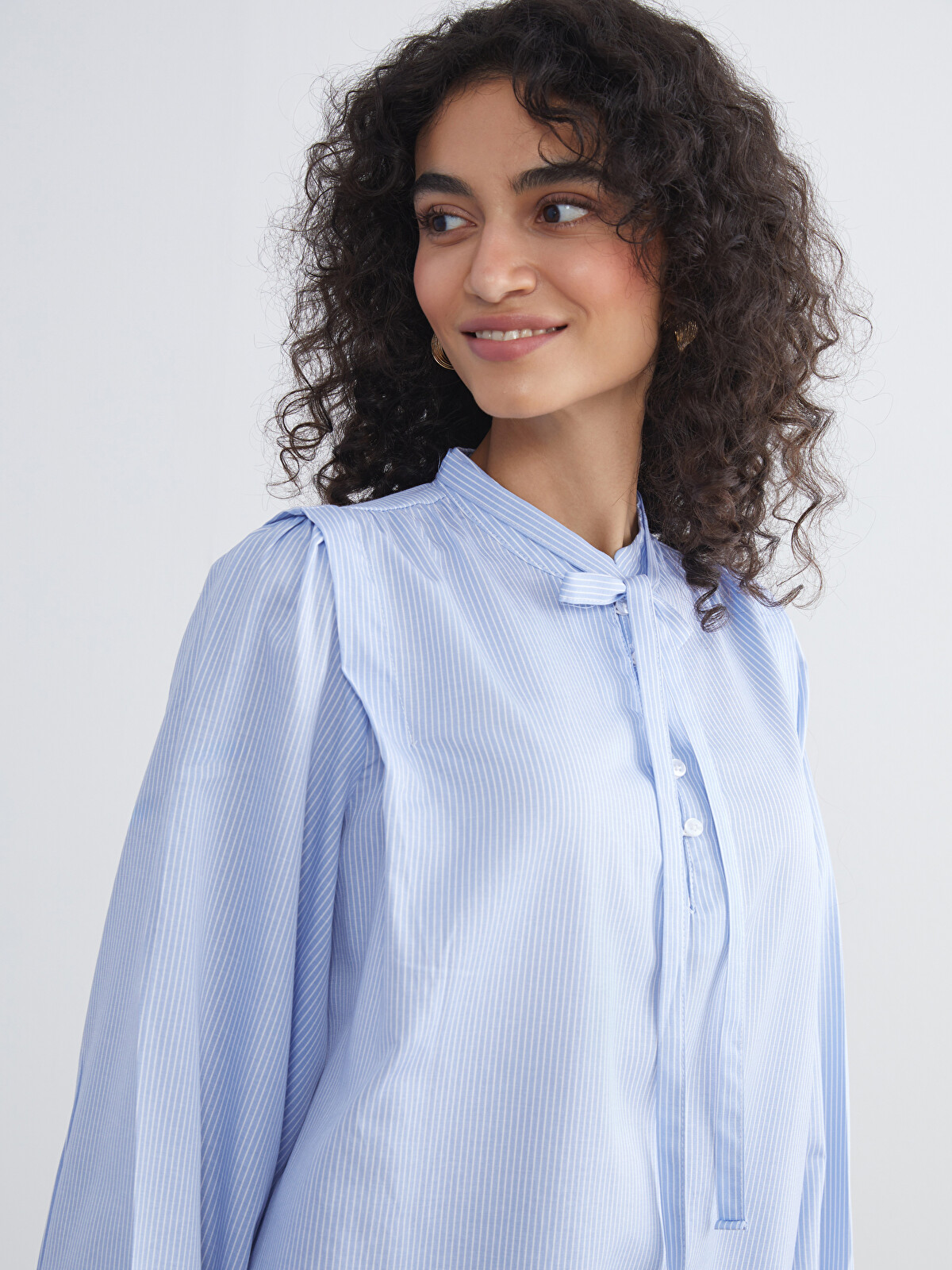 LCW Modest Bağlamalı Yaka Çizgili Oversize Kadın Gömlek Tunik