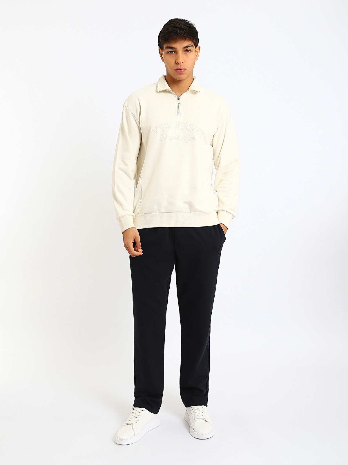 XSIDE Standard Fit Men's Sweatpants - W5HS14Z8-ZMV | LC Waikiki
