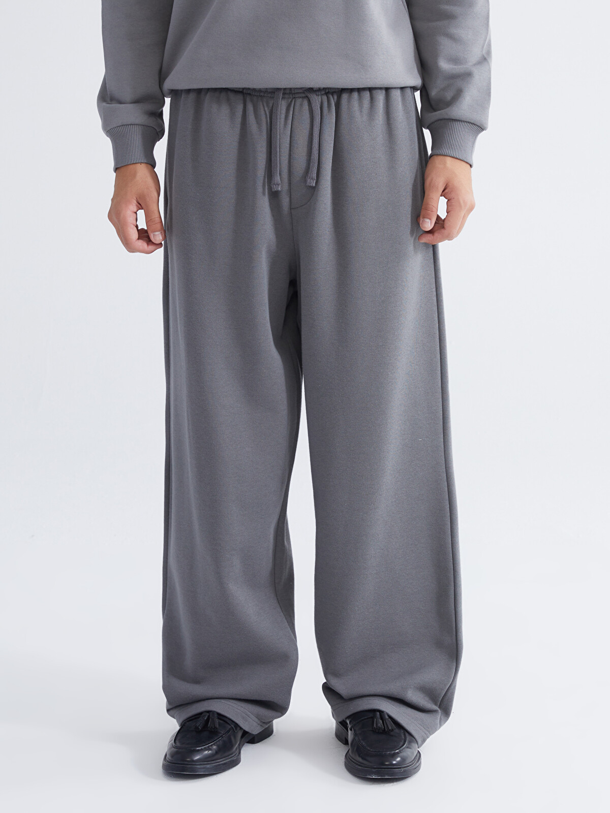 XSIDE Relaxed Fit Men's Sweatpants - W5HT87Z8-YFU | LC Waikiki