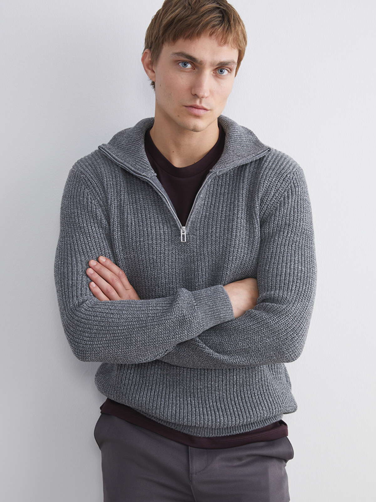 LCW Vision Gri Dik Yaka Erkek Triko Kazak - W5I365Z8-LAL | LCW