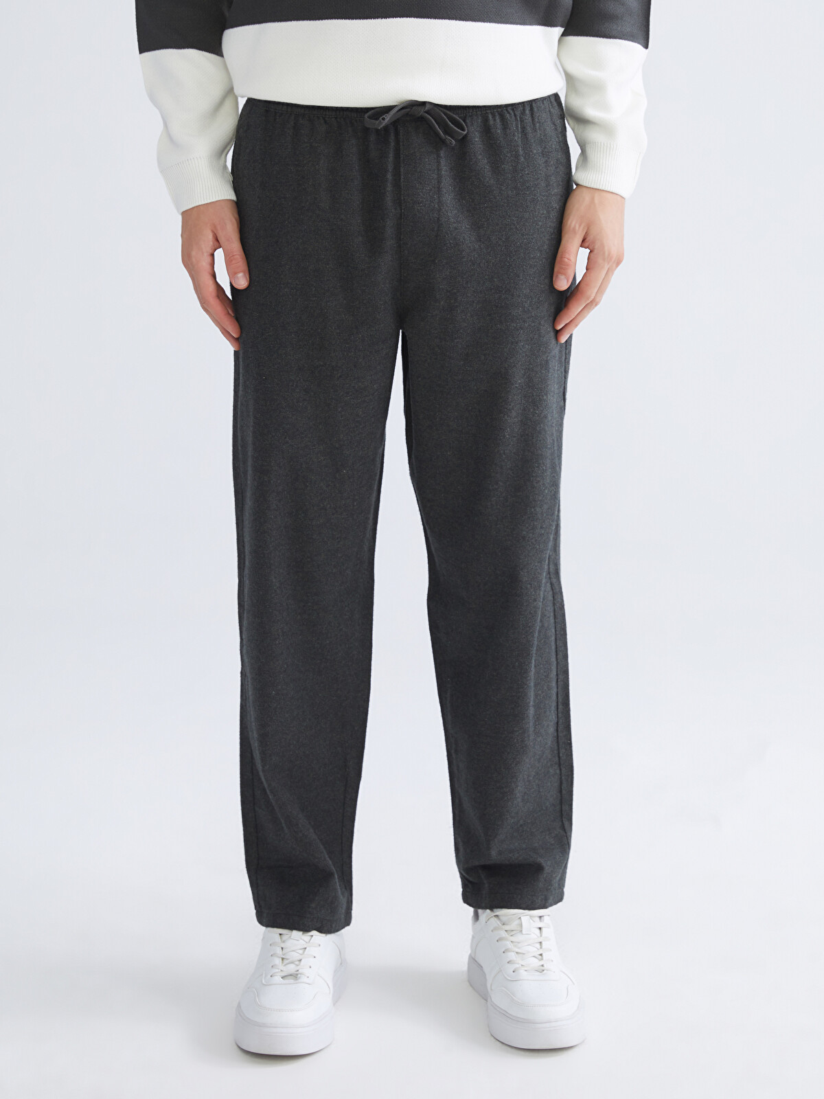 XSIDE Men's Loose Fit Trousers - W5I660Z8-DCM | LC Waikiki