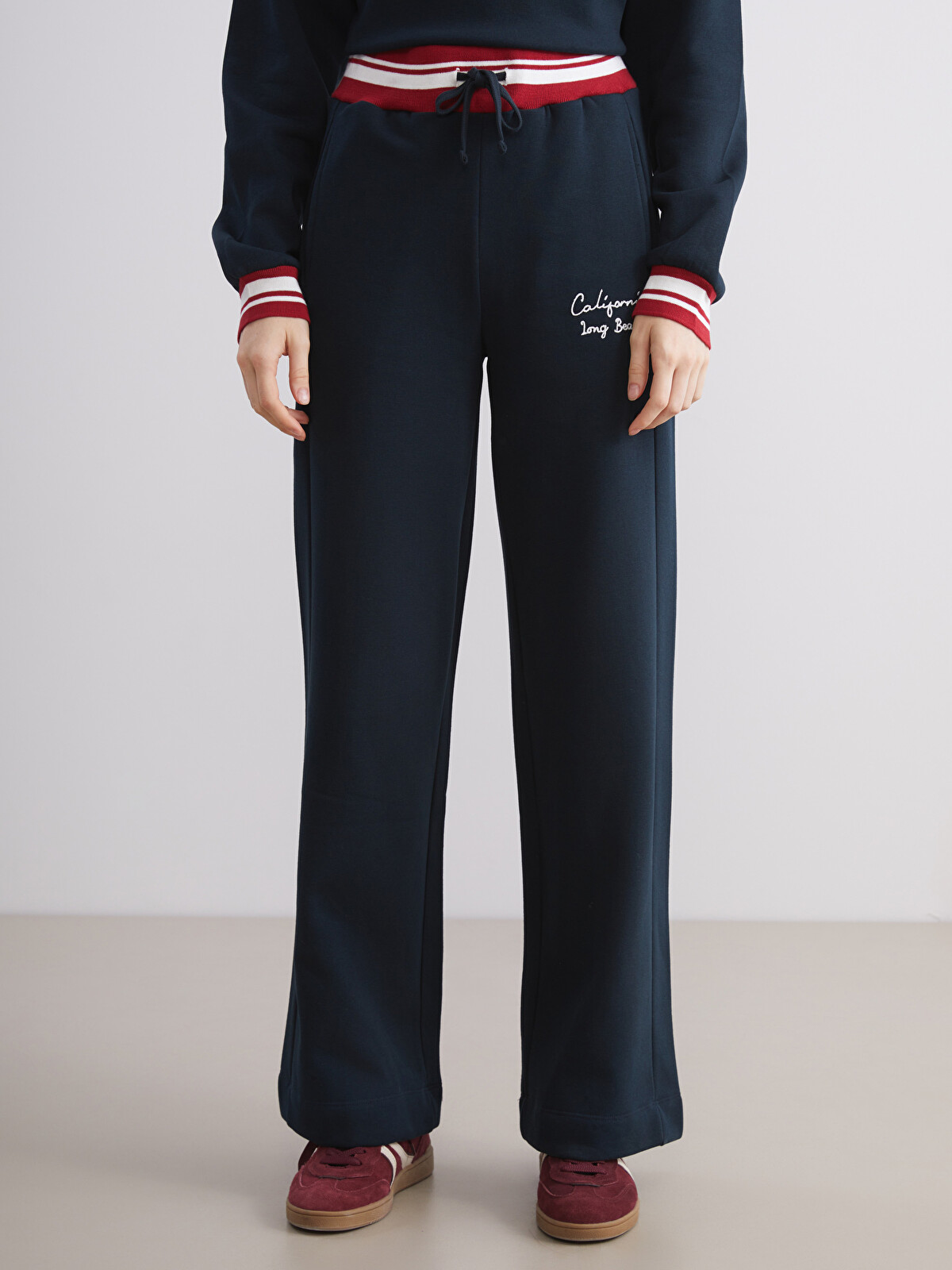 XSIDE California Embroidered Women's Thick Sweatpants - W5I895Z8