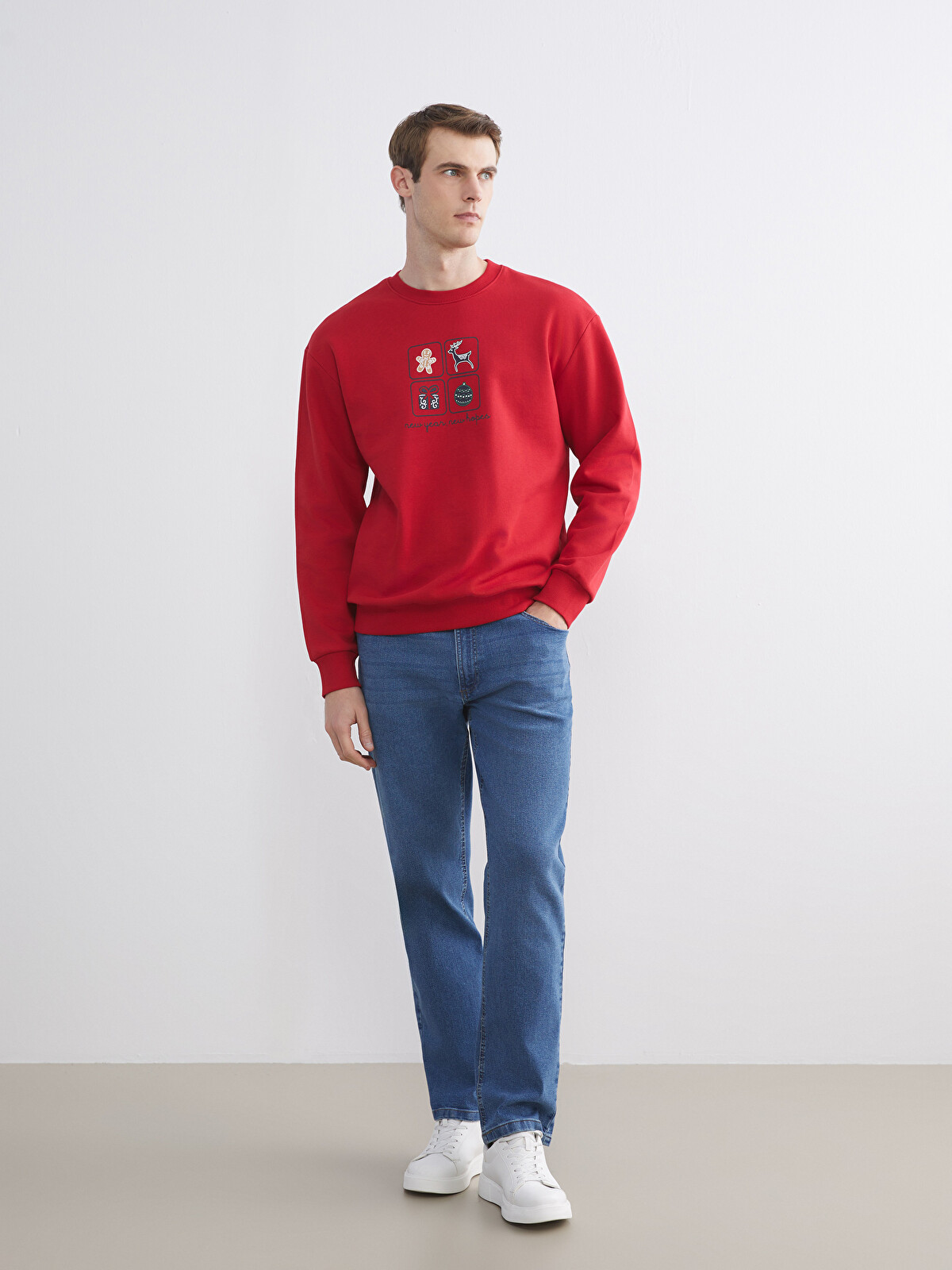 希少 Reebok ウェールズ代表 長袖 ジャージ XL レッド 刺繍ロゴ XSIDE Crew Neck New Year Themed Men's Sweatshirt - W5IM36Z8-MGR