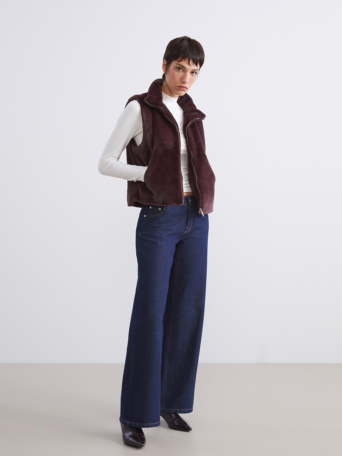 LCW Vision Stand Collar Women's Fur Vest - W5IO24Z8-JAV | LC Waikiki