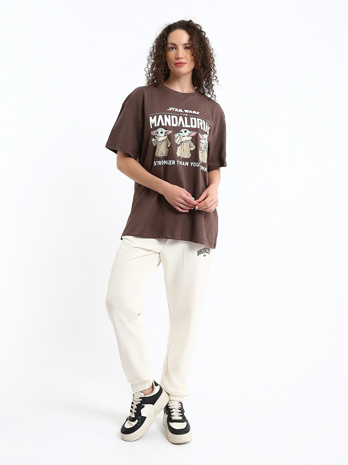 XSIDE Bisiklet Yaka The Mandalorian Baskılı Kadın Tişört
