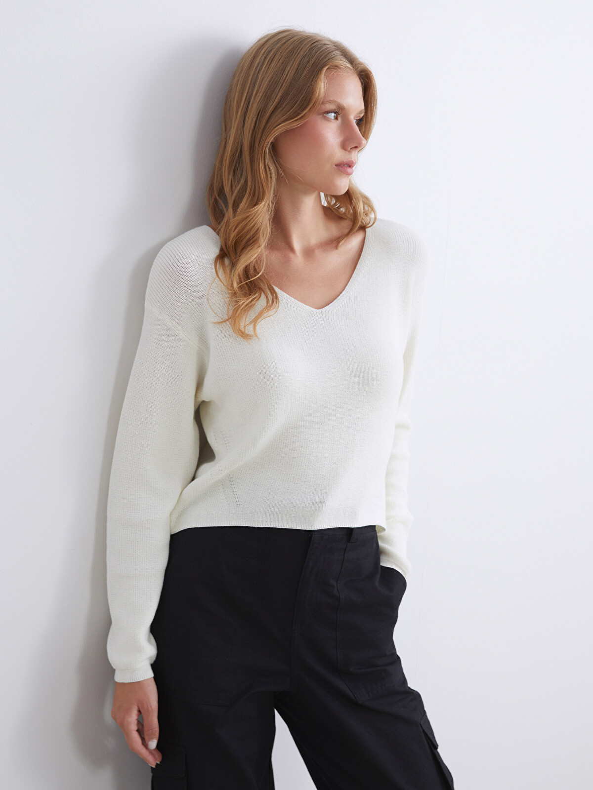LCW ECO V Neck Women's Knitwear Sweater - W5J149Z8-R9J | LC Waikiki