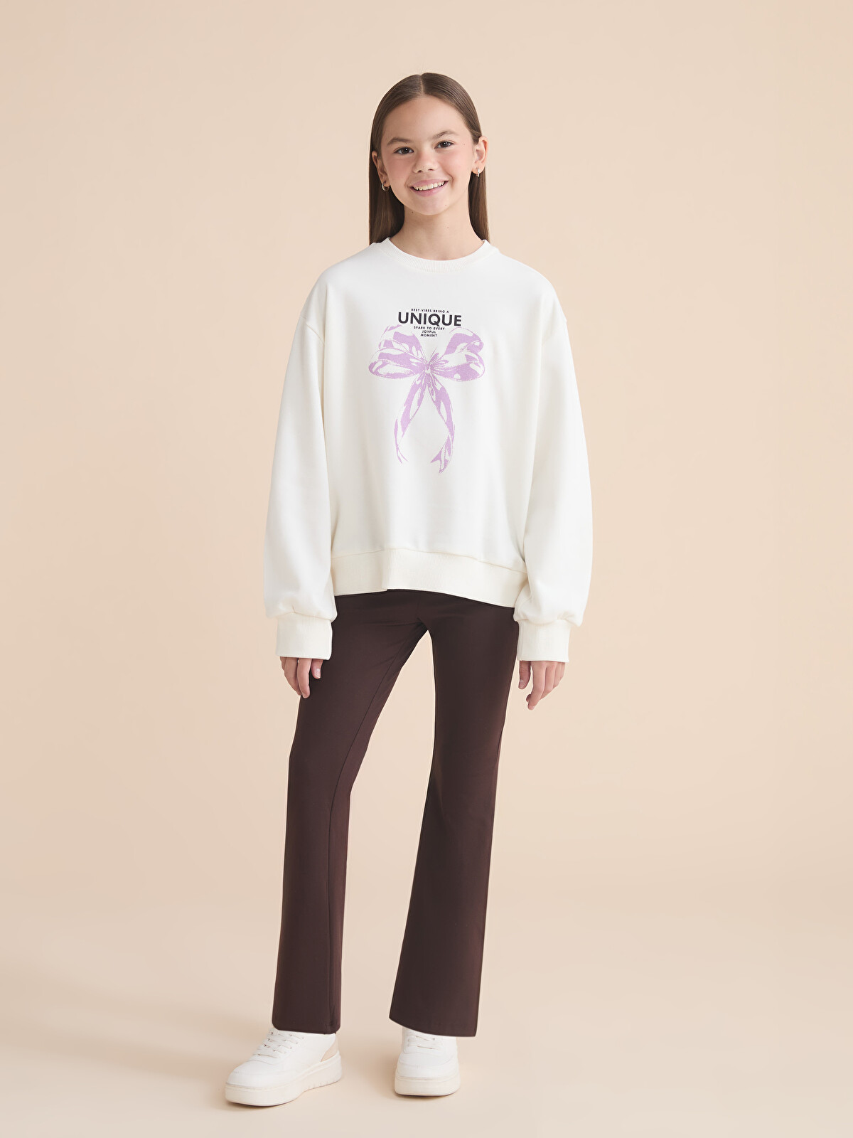 LCW Kids Crew Neck Ribbon Printed Girls' Sweatshirt - W5K132Z4-FDU