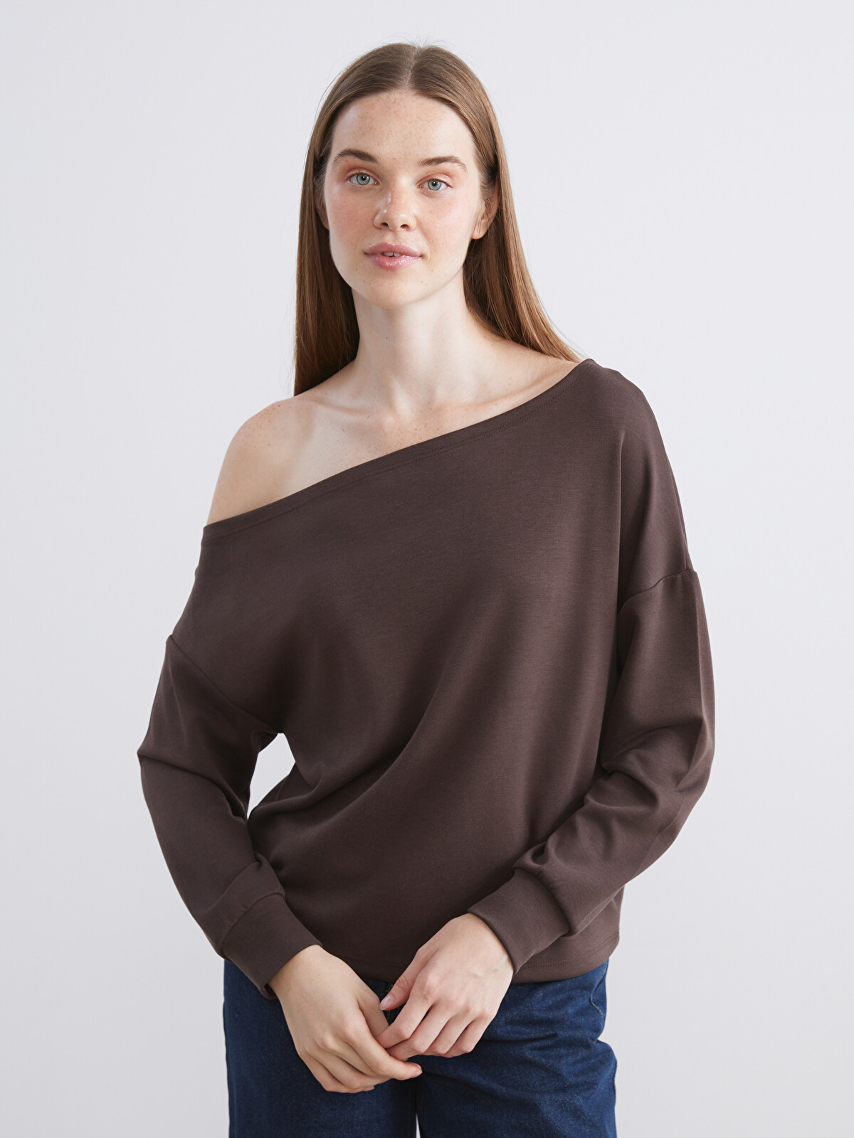 XSIDE Kahverengi Kayık Yaka Kadın Sweatshirt - W5K956Z8-ZHA | LCW
