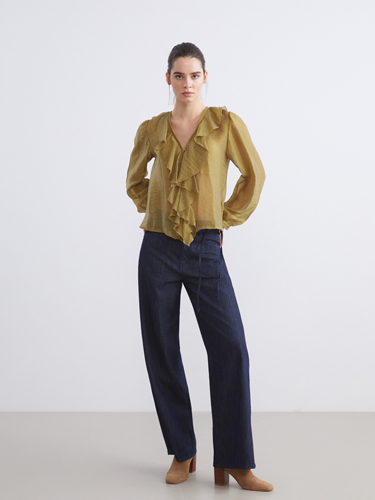 LCW Vision V Neck Frilled Chiffon Blouse - W5KD35Z8-GPD | LC Waikiki