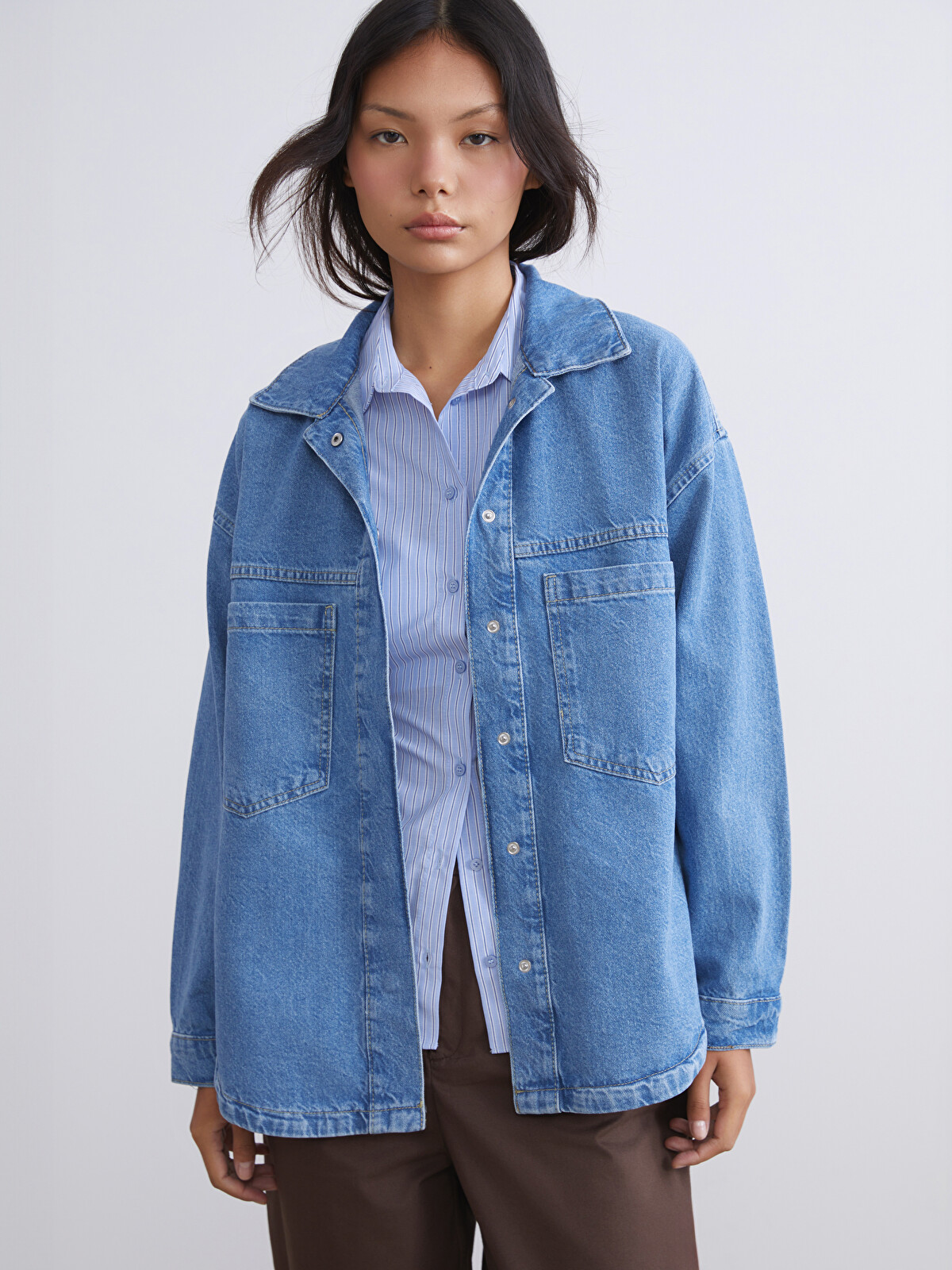 LCW Modest Gömlek Yaka Kadın Jean Ceket - W5LC34Z8-507 | LC Waikiki