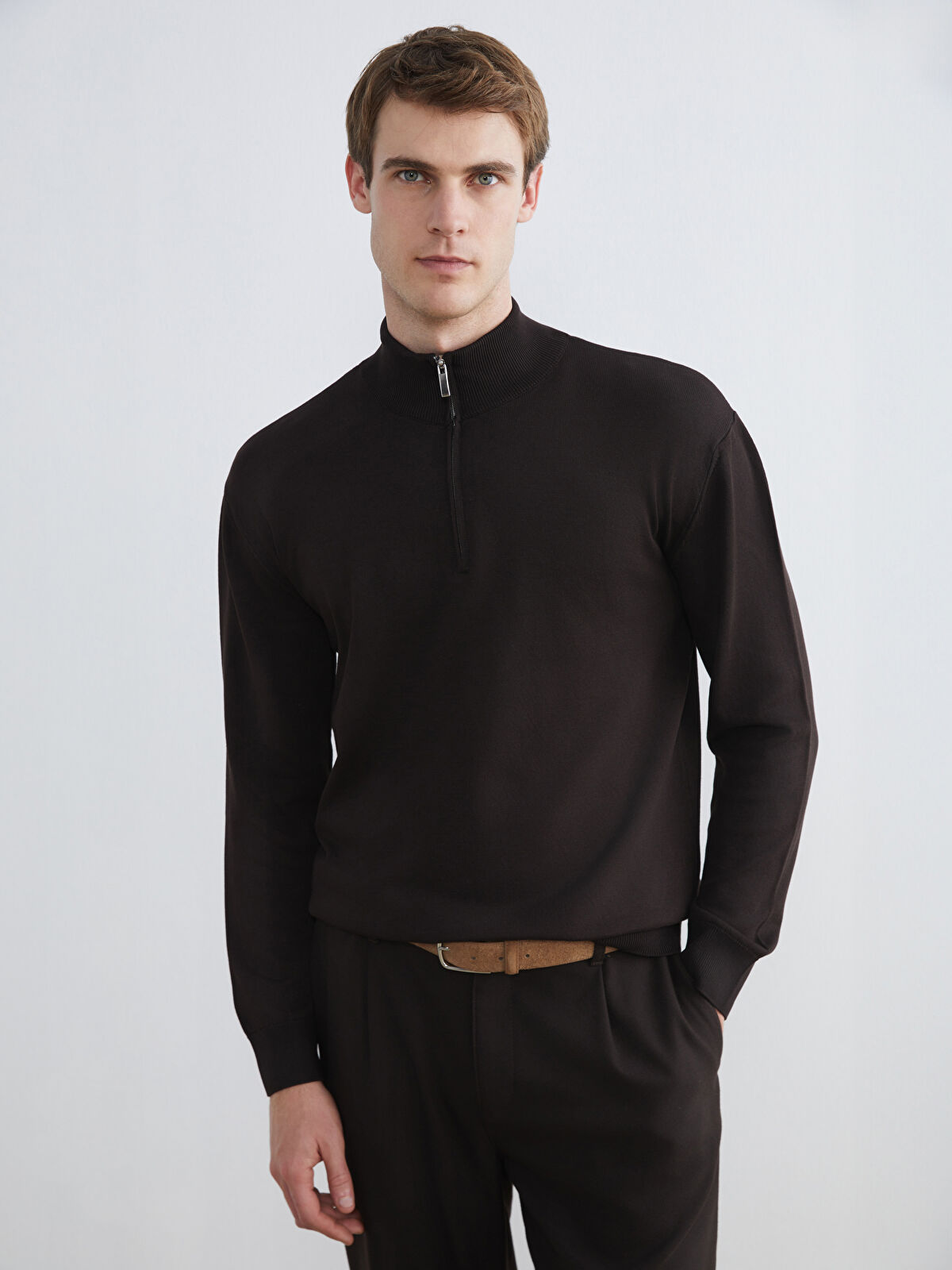 LCW Vision Kahverengi Fermuarlı Dik Yaka Erkek Triko Kazak