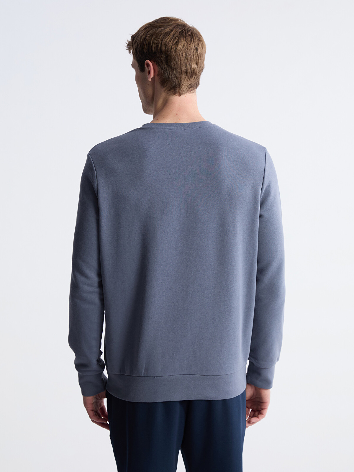 LCWAIKIKI Classic İndigo Bisiklet Yaka Baskılı Erkek Sweatshirt