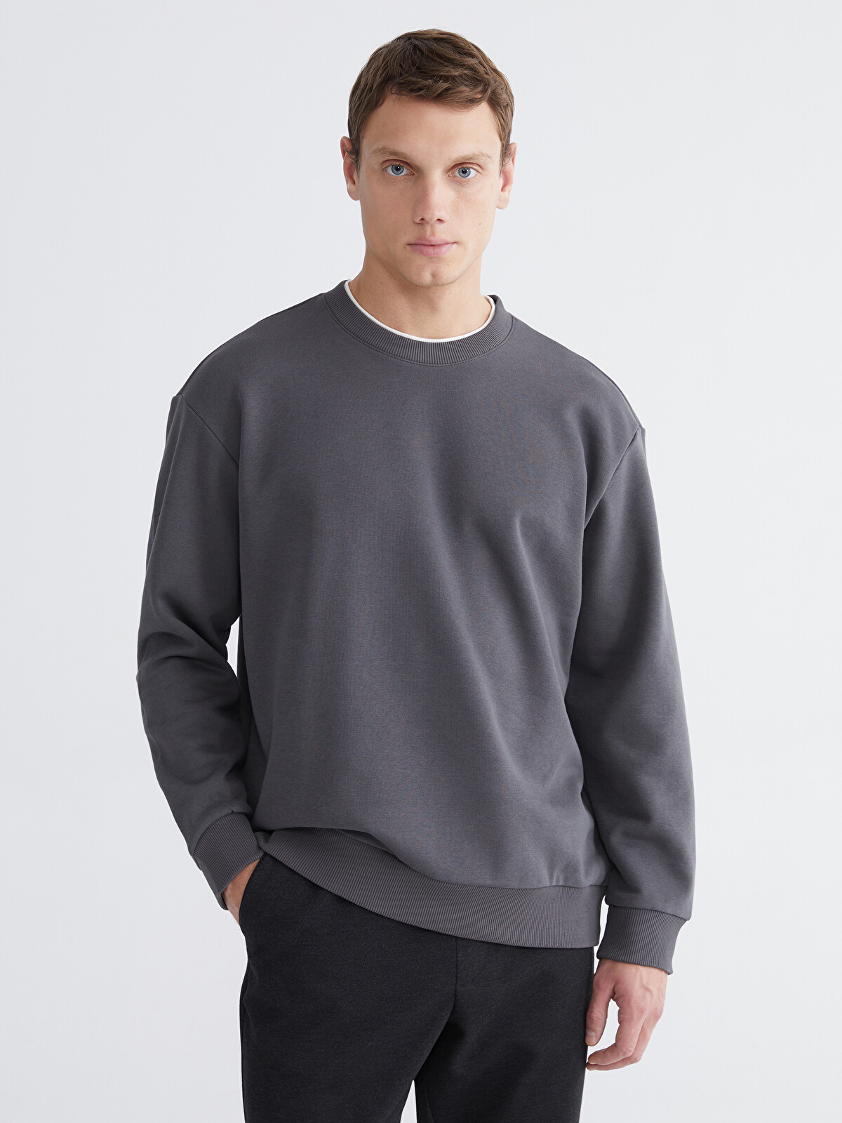 LCW Vision Bisiklet Yaka Erkek Kalın Sweatshirt - W5MI07Z8-KUA