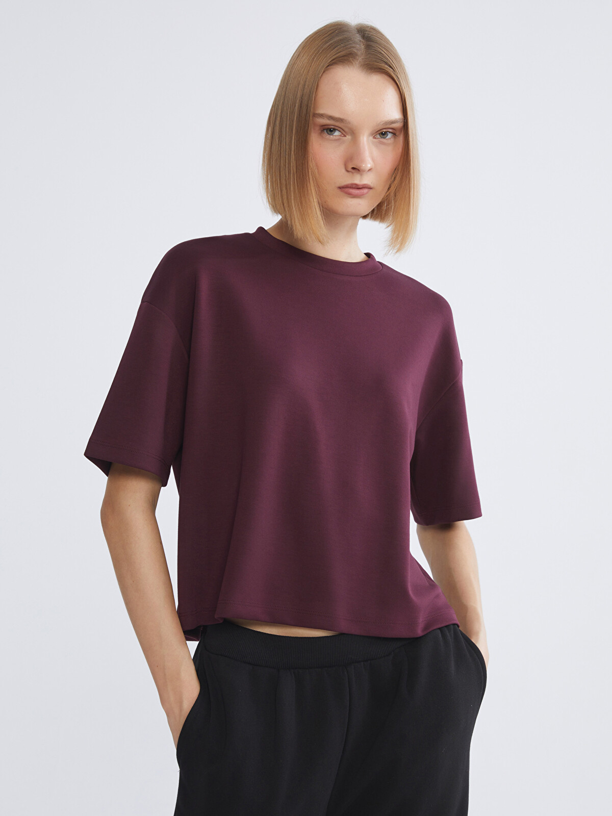 XSIDE Bisiklet Yaka Oversize Kadın Tişört - W5MR34Z8-CVV | LC Waikiki