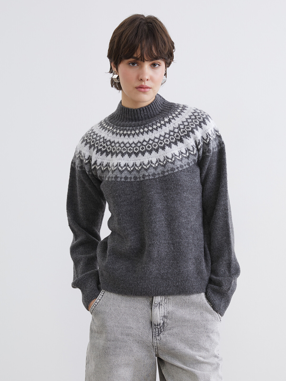 XSIDE Patterned Mock Neck Sweater - W5MT40Z8-ZKK | LC Waikiki