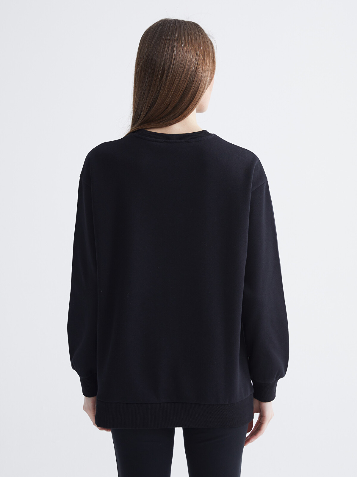 LCW Comfort Siyah Bisiklet Yaka Taşlı Kadın Sweatshirt - W5N007Z8