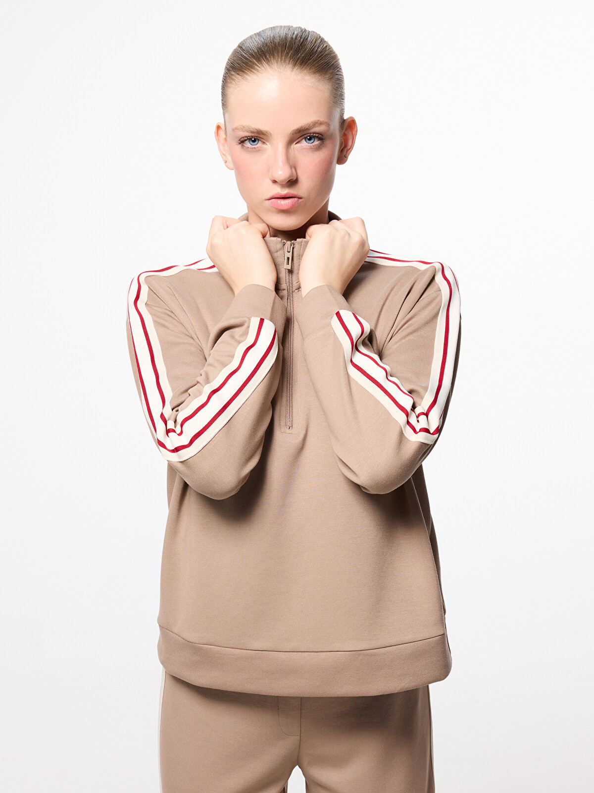 LCW EVERYDAY Dik Yaka Şerit Detaylı Kadın Fermuarlı Sweatshirt