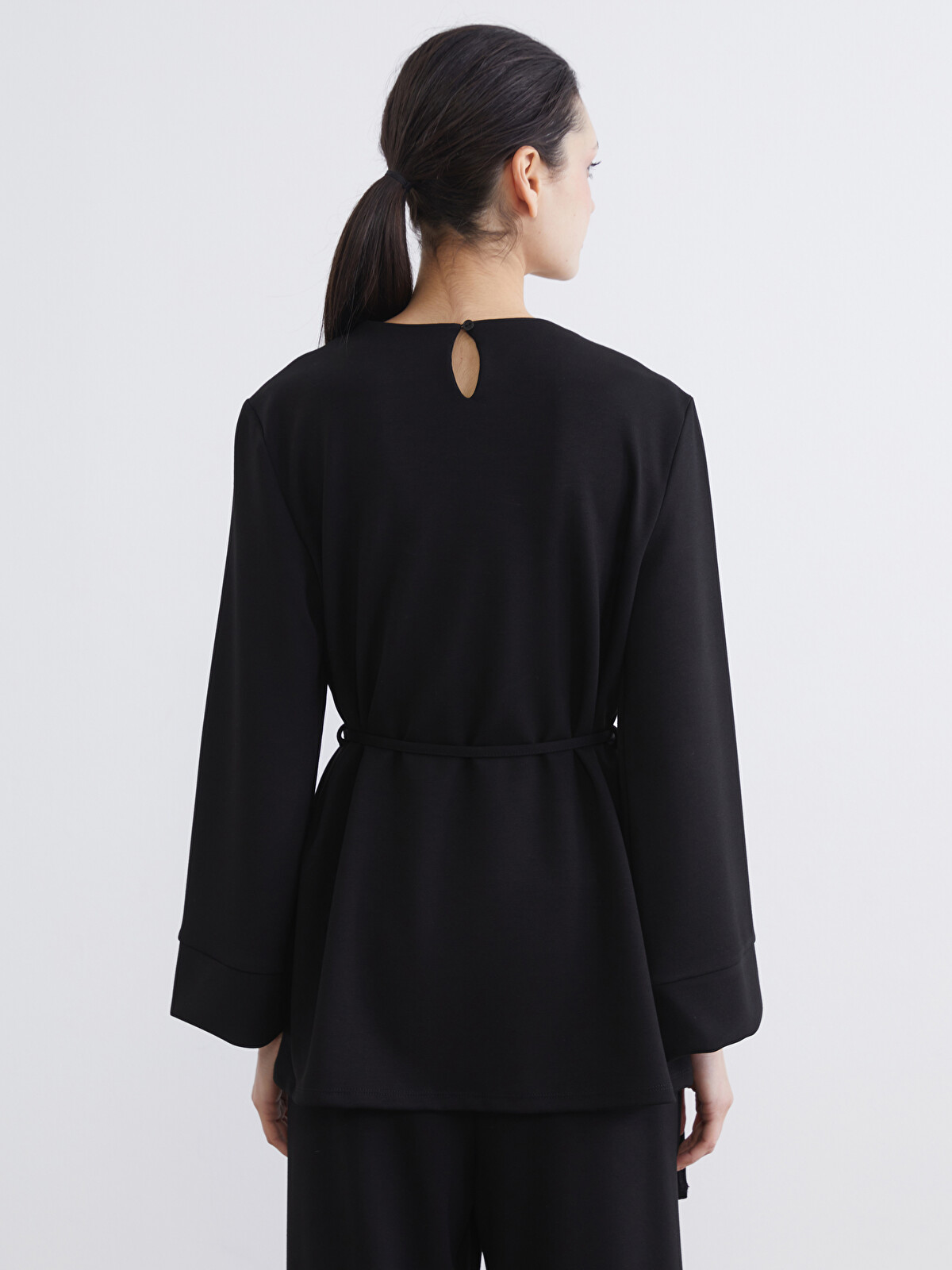 LCW Modest Siyah Atkılı Soft Touch Kadın Sweatshirt Tunik