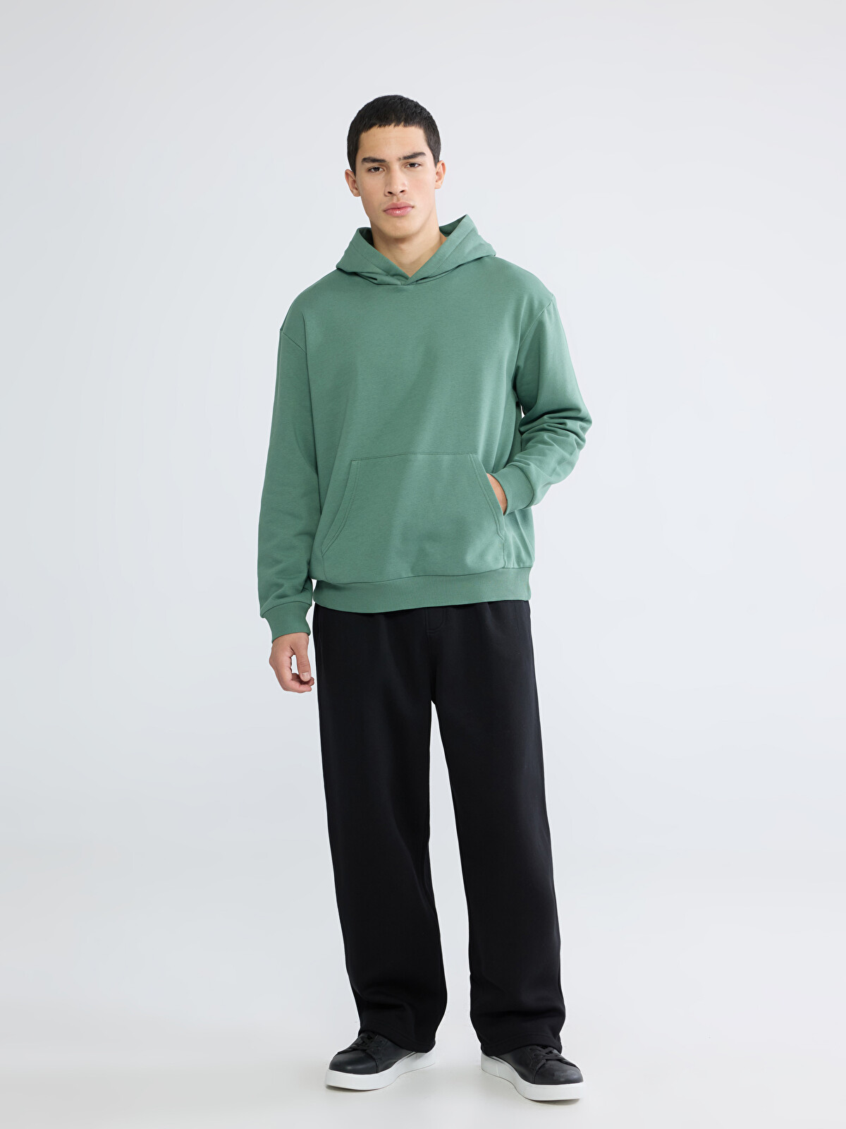 XSIDE Kangaroo Pocket Men's Thick Hoodie - W5O513Z8-HBA | LC Waikiki