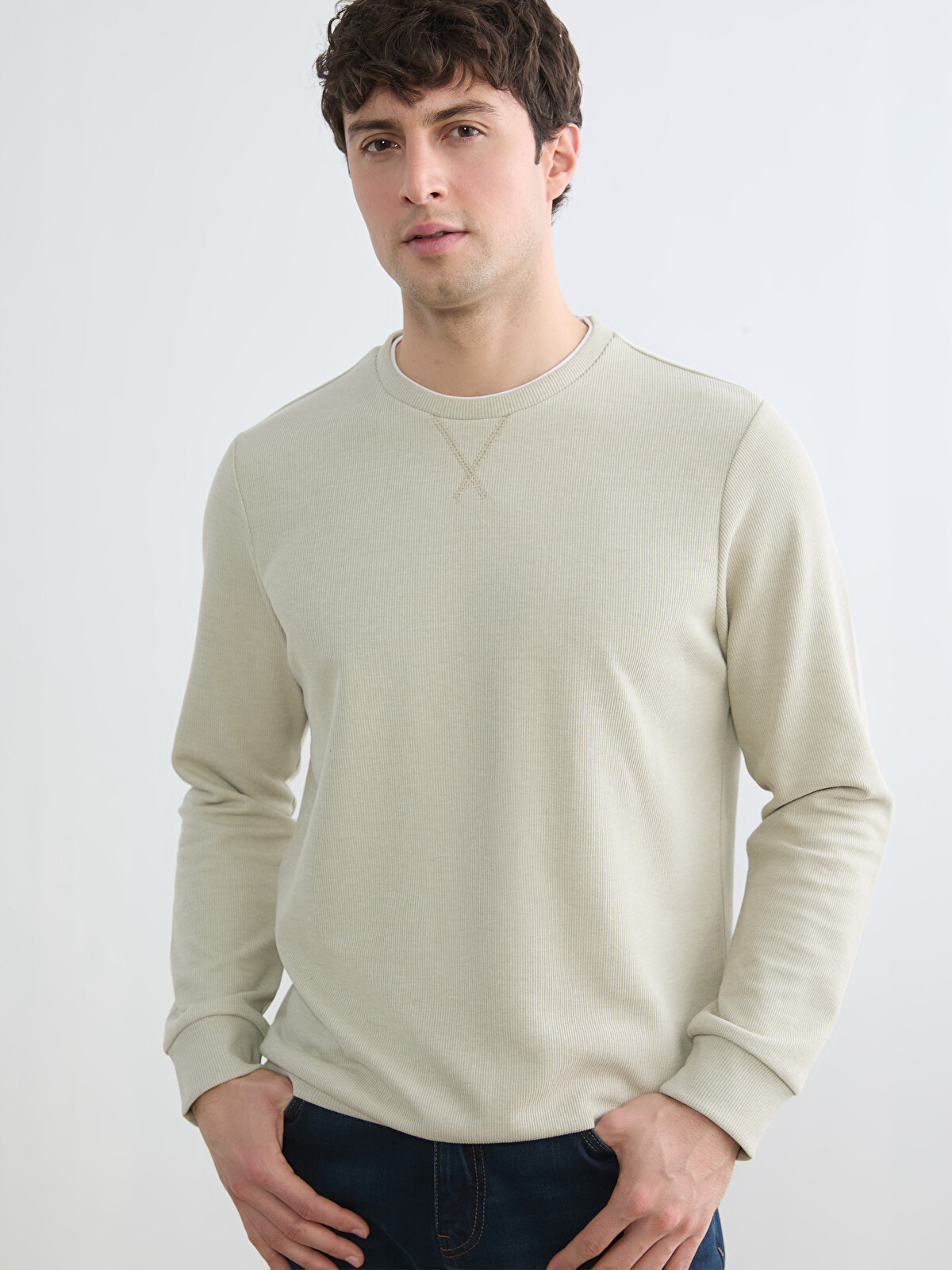 LCWAIKIKI Classic Bisiklet Yaka Erkek Sweatshirt