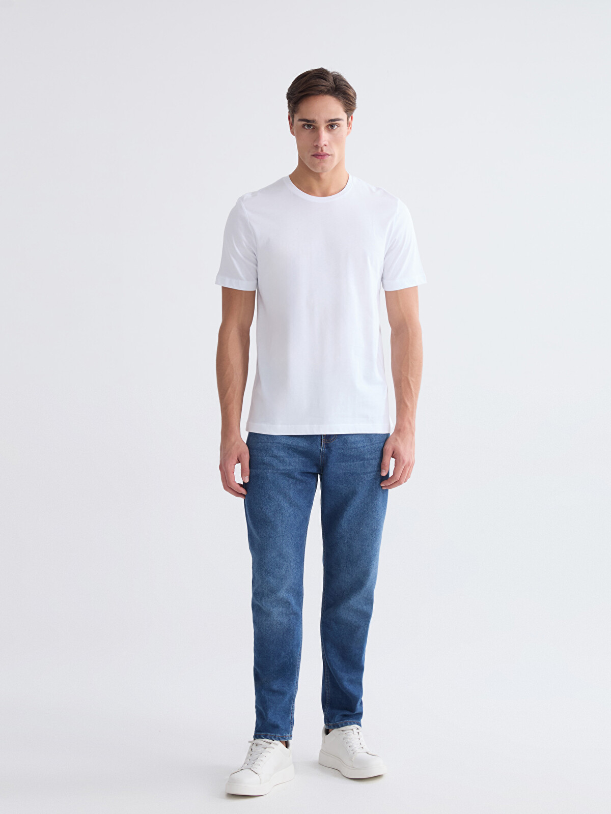 LCWAIKIKI Classic تیشێرت سادە قاڵبی ئاسایی لە %100 پەمۆک