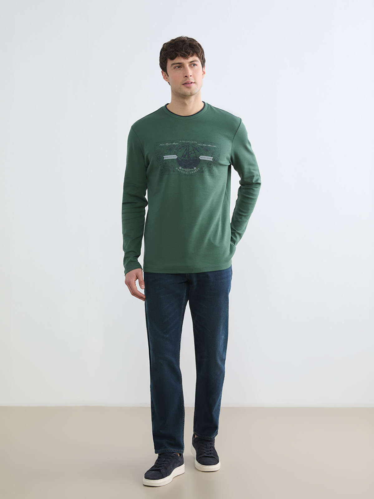 LCWAIKIKI Classic Yeşil Bisiklet Yaka Baskılı Erkek Sweatshirt