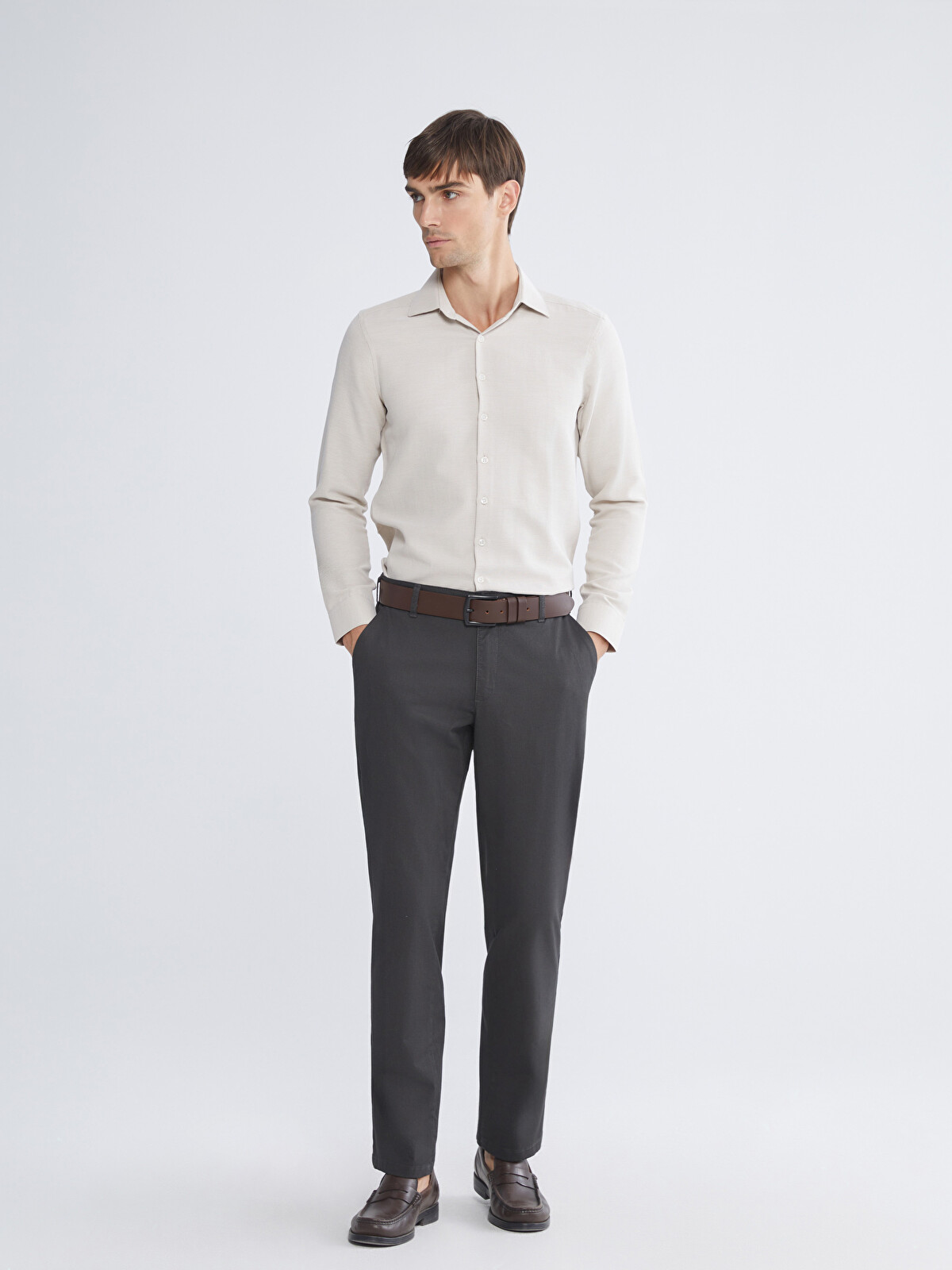 LCWAIKIKI Classic Standard Fit Gabardine Men's Chino Trousers