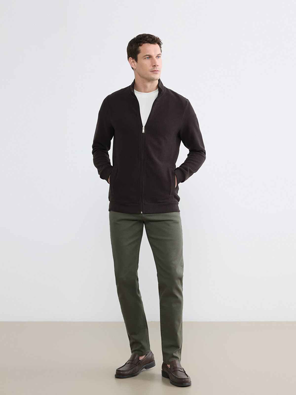 LCWAIKIKI Classic Slim Fit Gabardin Erkek Chino Pantolon
